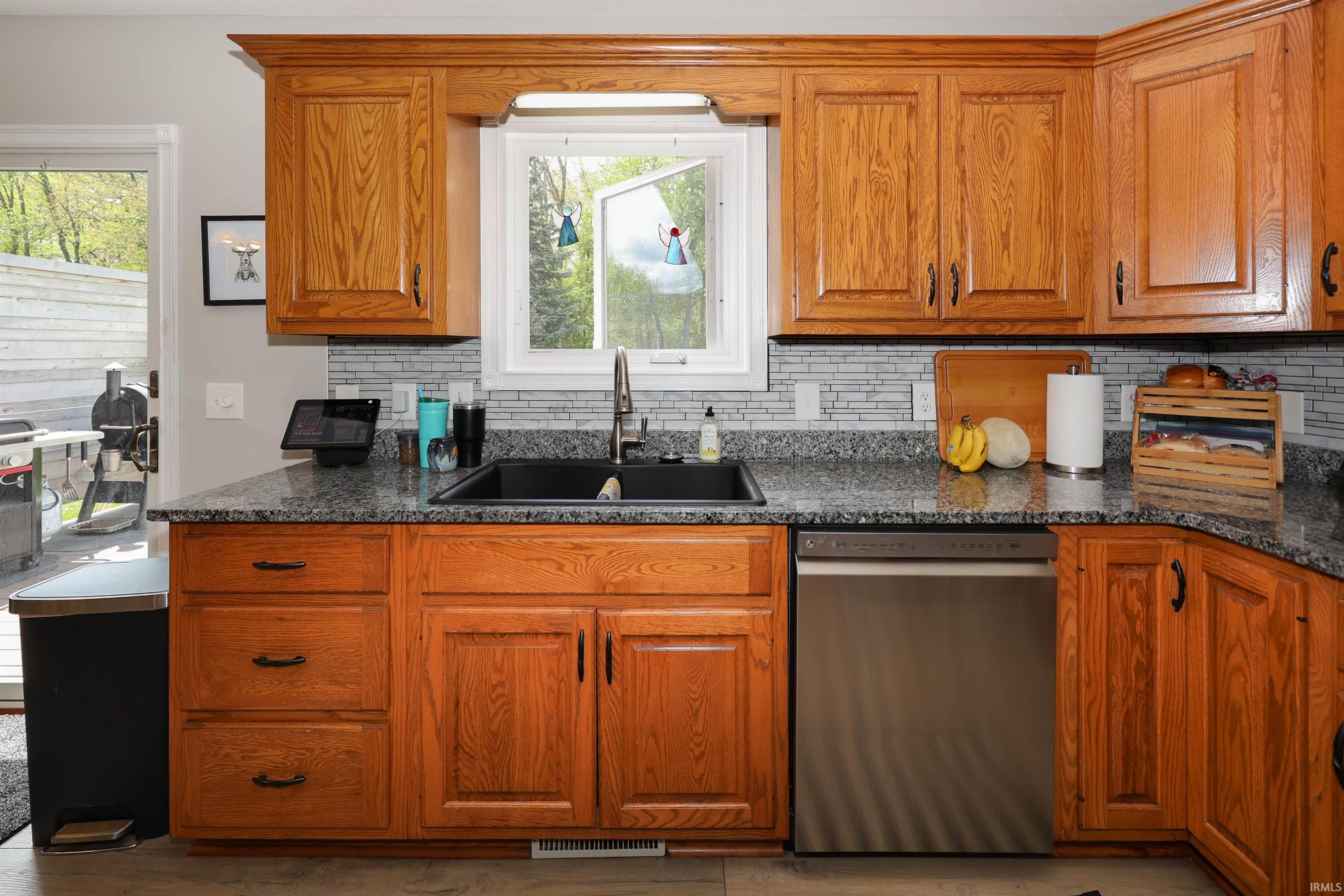 Photo 8 of 925 N 280 W