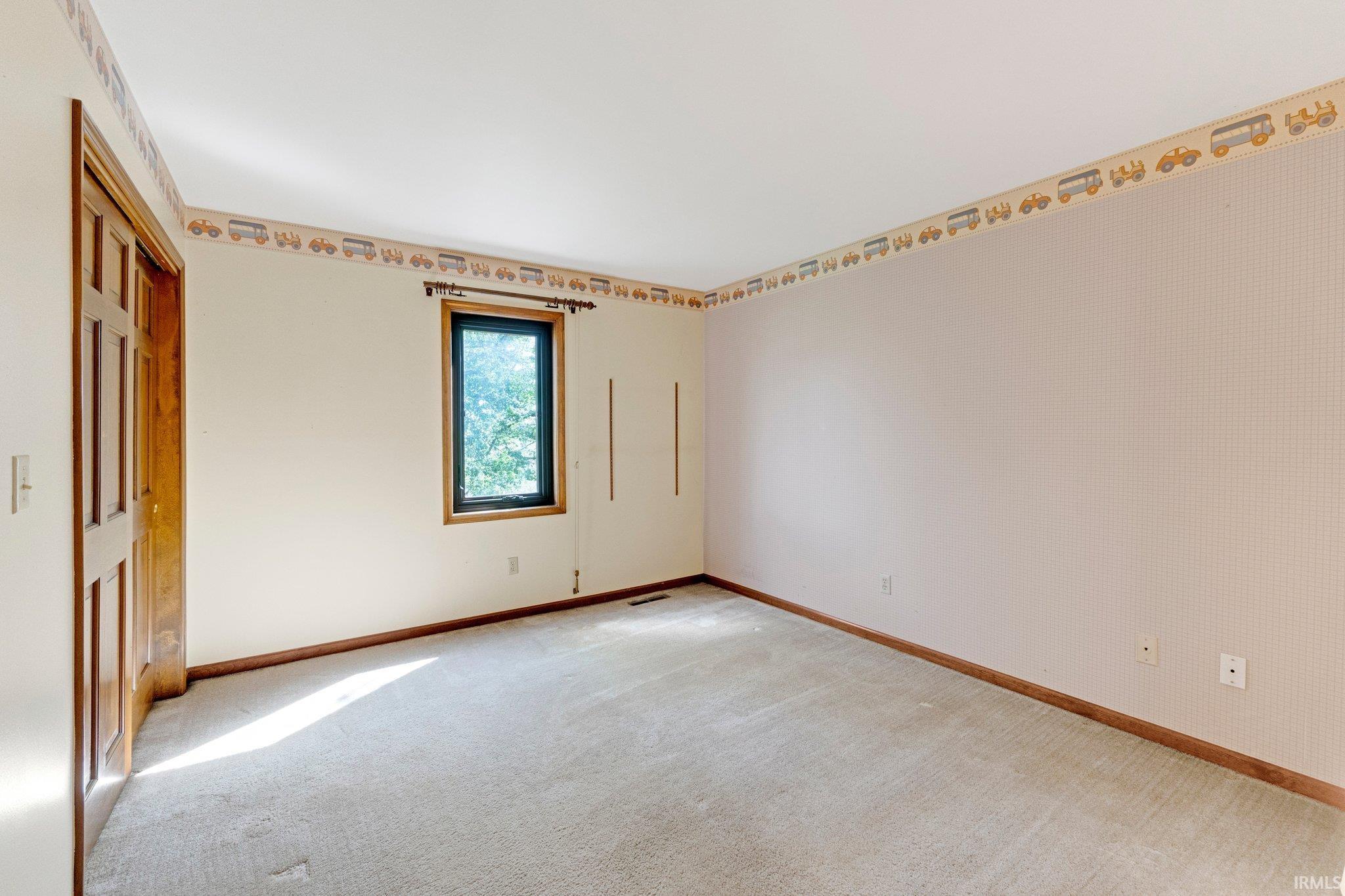Photo 18 of 1506 Baron Court