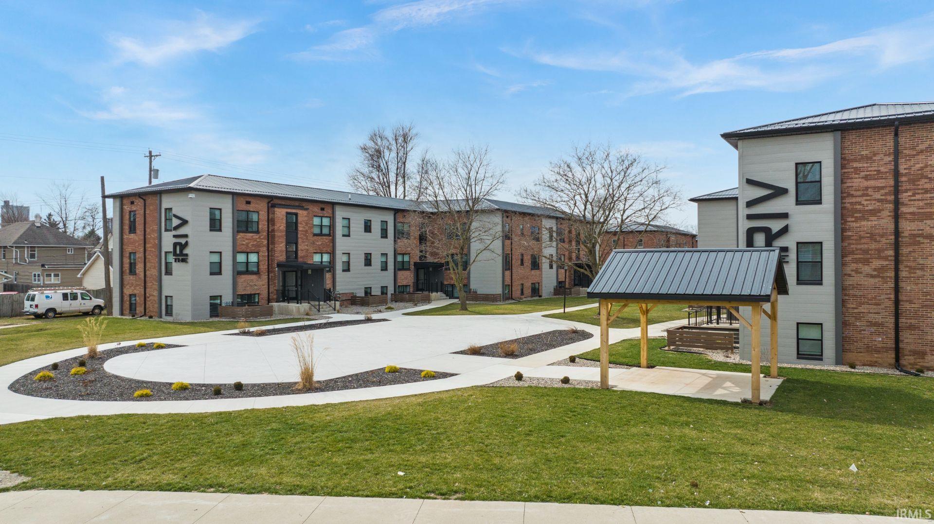 Photo 2 of 1823 Griswold Drive