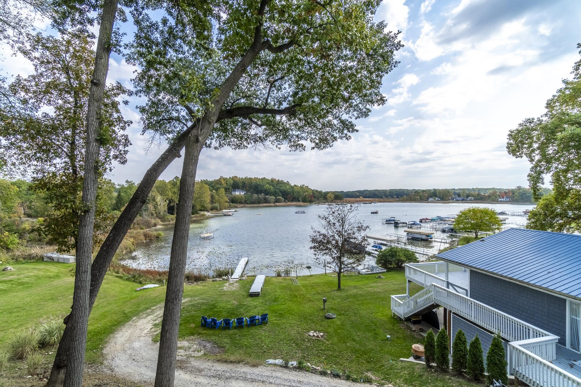 60 Lane 585b Lake James, Fremont, IN 46737