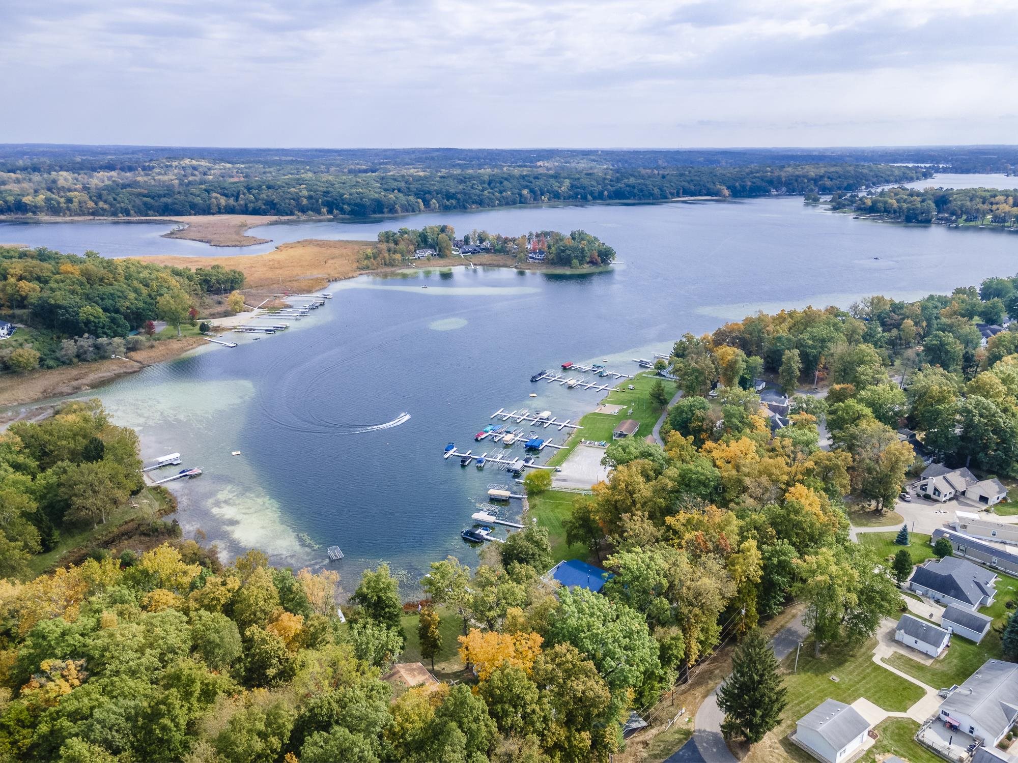 60 Lane 585b Lake James, Fremont, IN 46737