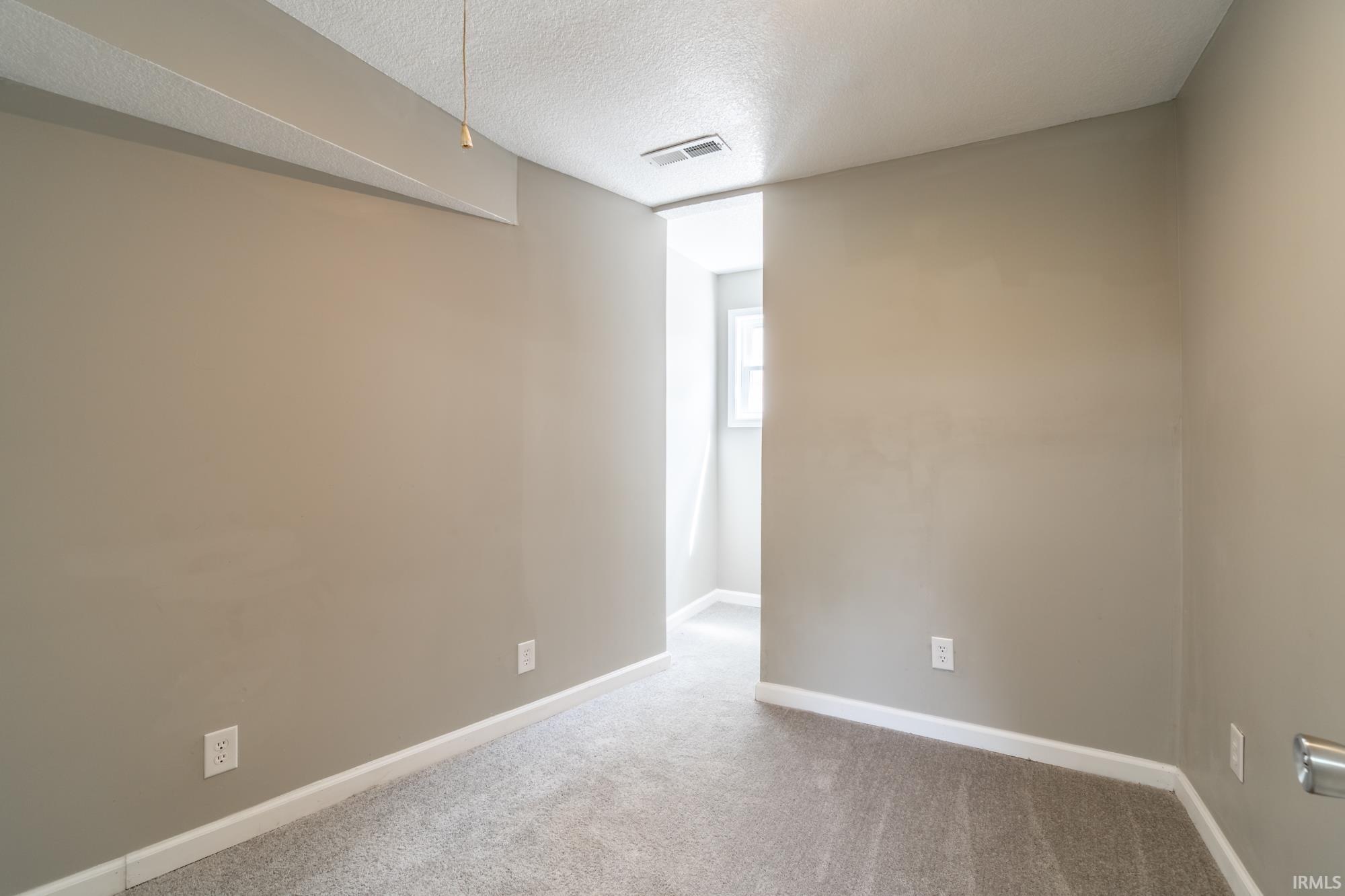 Photo 11 of 5000 Ardmore Avenue