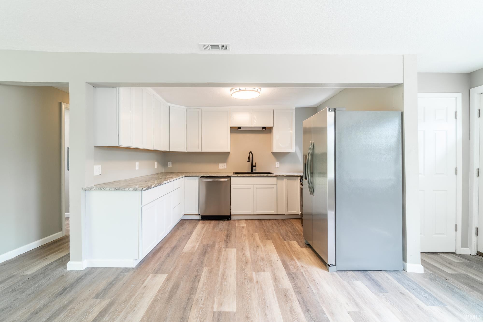 Photo 6 of 5000 Ardmore Avenue