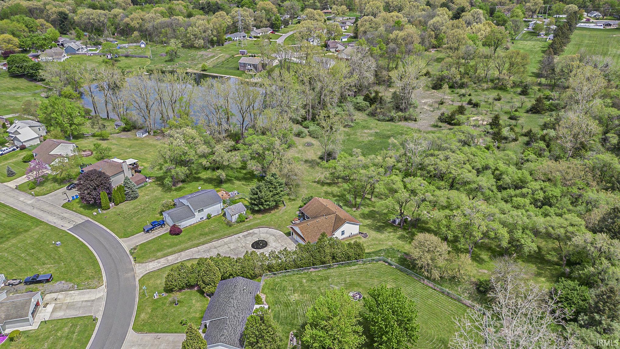 Homes for sale in Elkhart, IN | 52400 Country Acres Dr, Elkhart, IN 46514 | MLS# 202516683