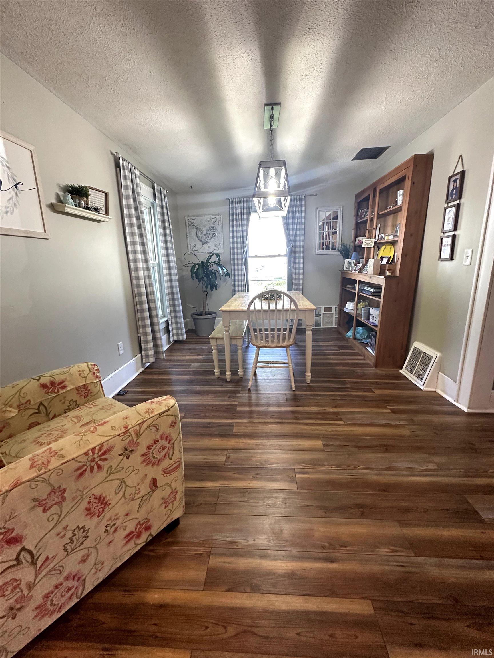 Photo 11 of 403 Williams Street
