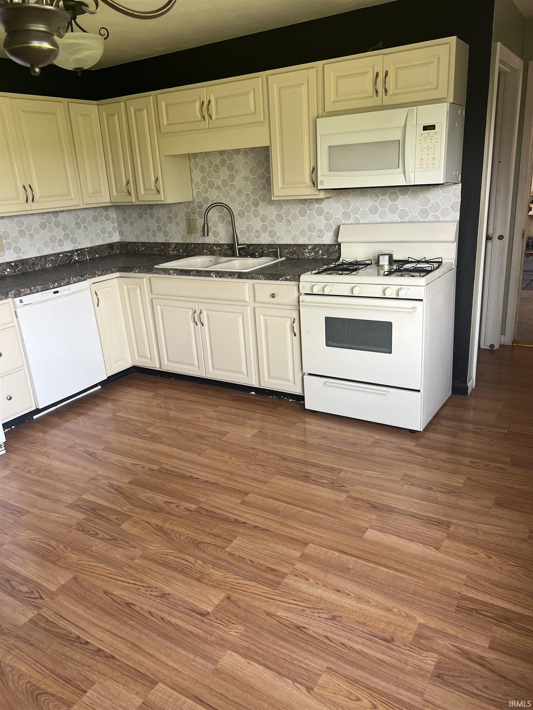 Photo 6 of 6701 Bellefield Drive