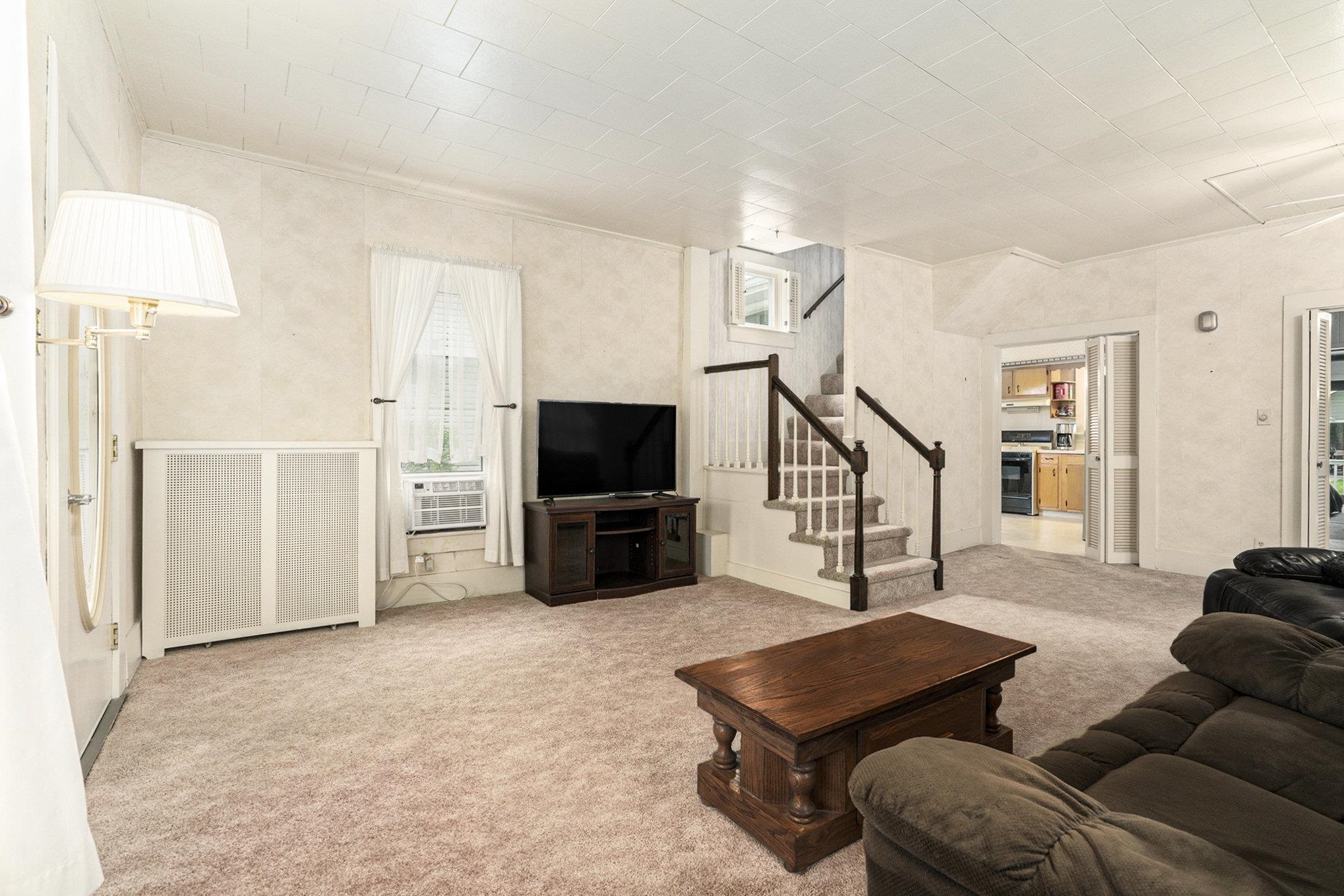 Photo 4 of 508 S 6th Street