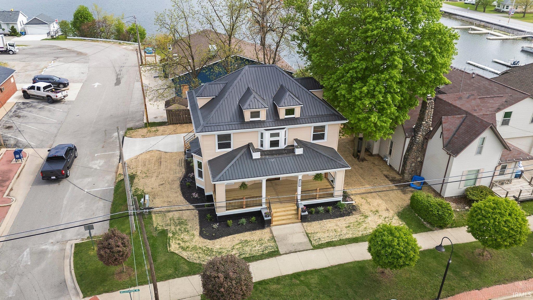 Photo 1 of 3910 E Bellefontaine Road