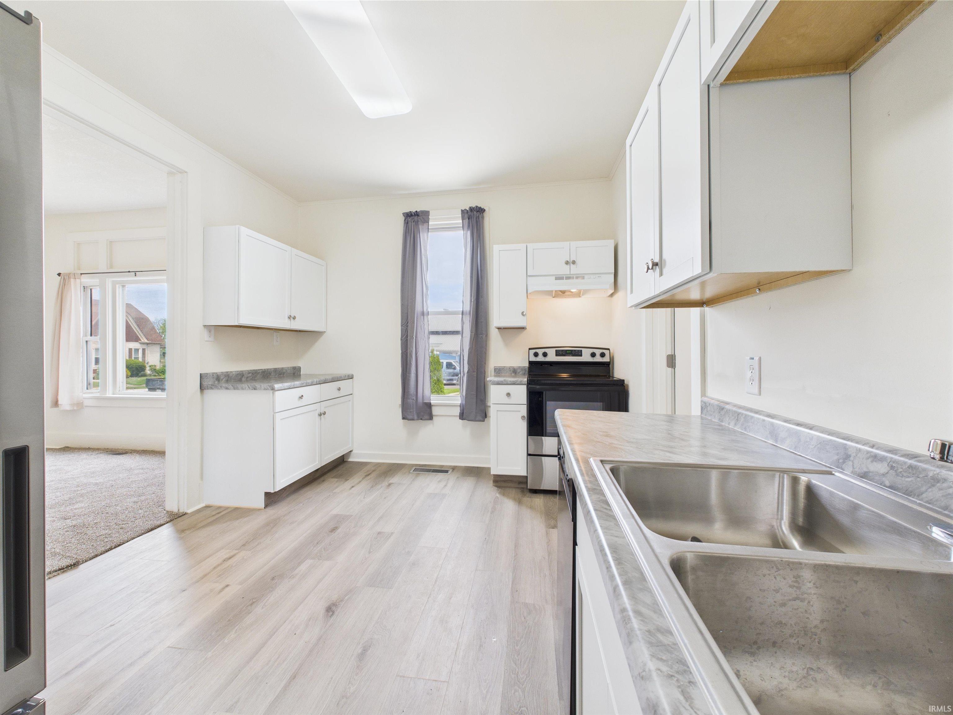 Photo 11 of 229 Garfield Street