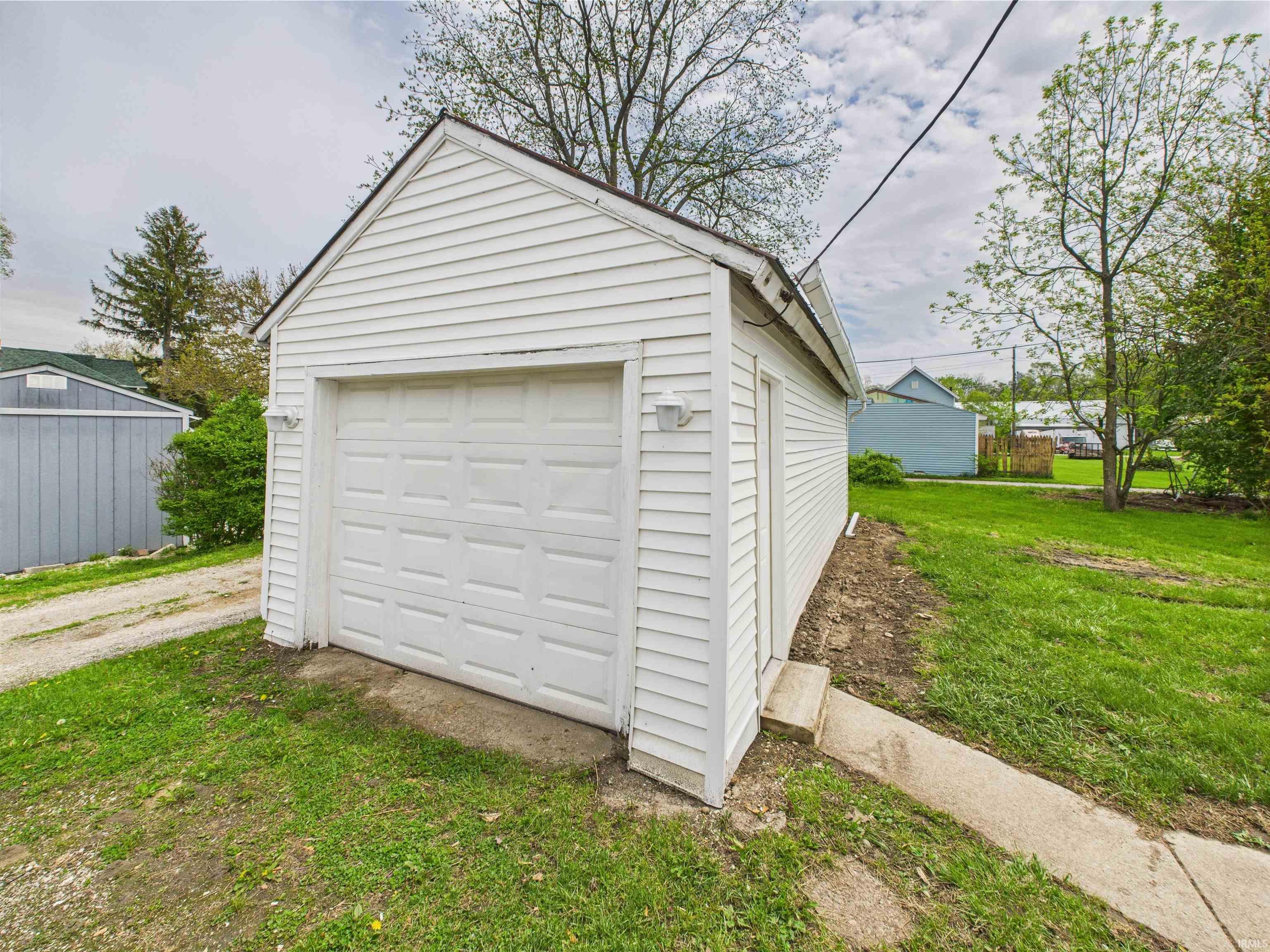 Photo 9 of 229 Garfield Street
