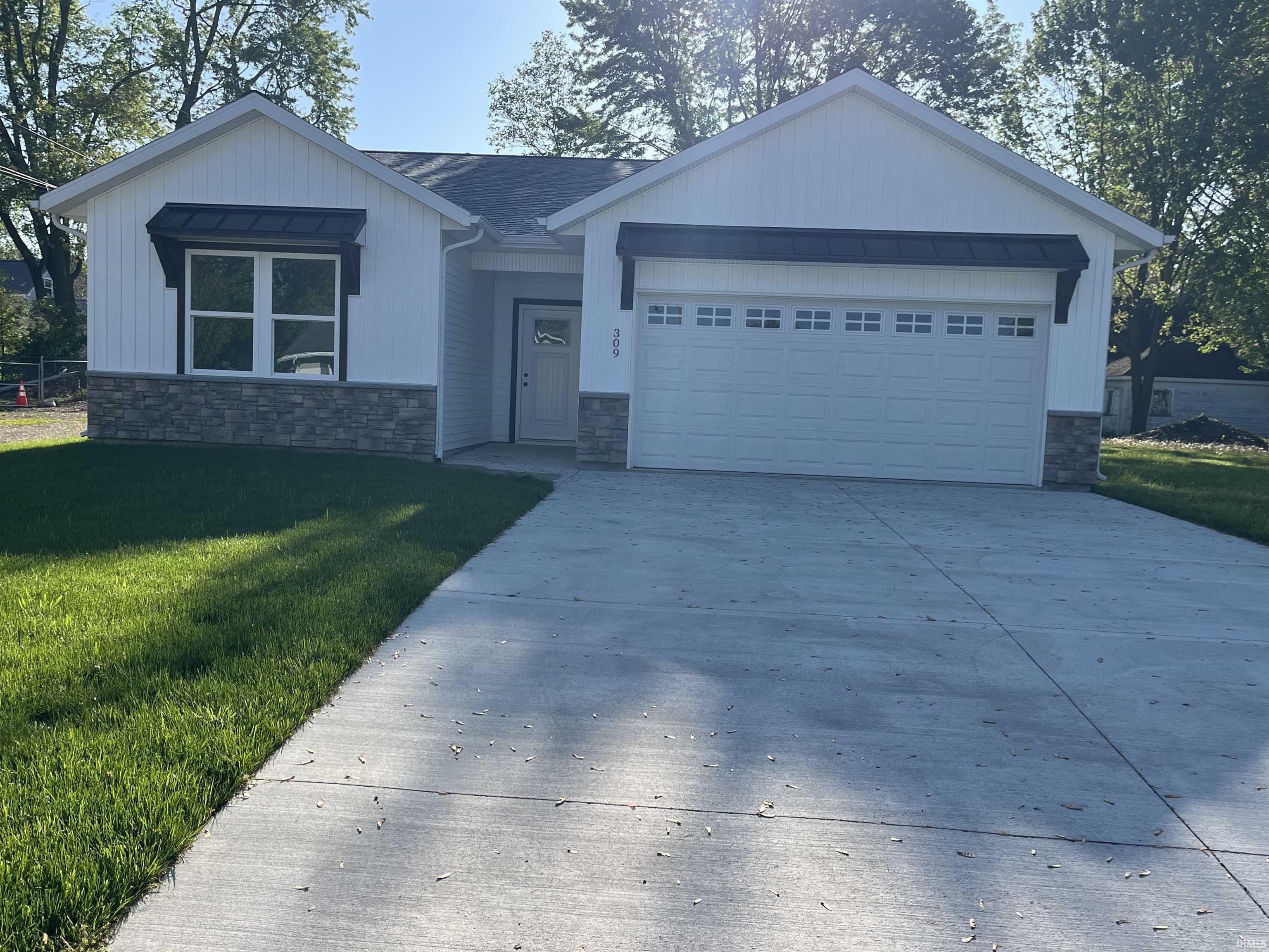 Brand new build nestled in the heart of Geneva. This home features 3 bedrooms and 2 full baths laid out in an open floor plan. There is an allowance for refrigerator, range, and dishwasher included with the home!