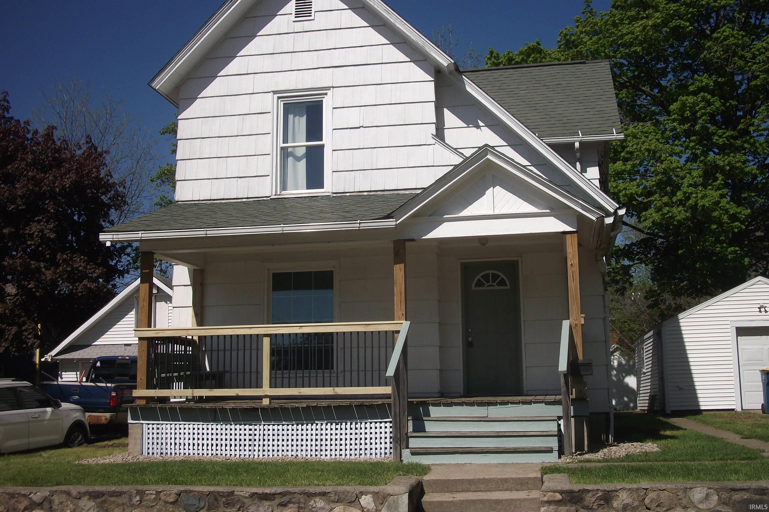 Photo 0 of 206 S Superior Street