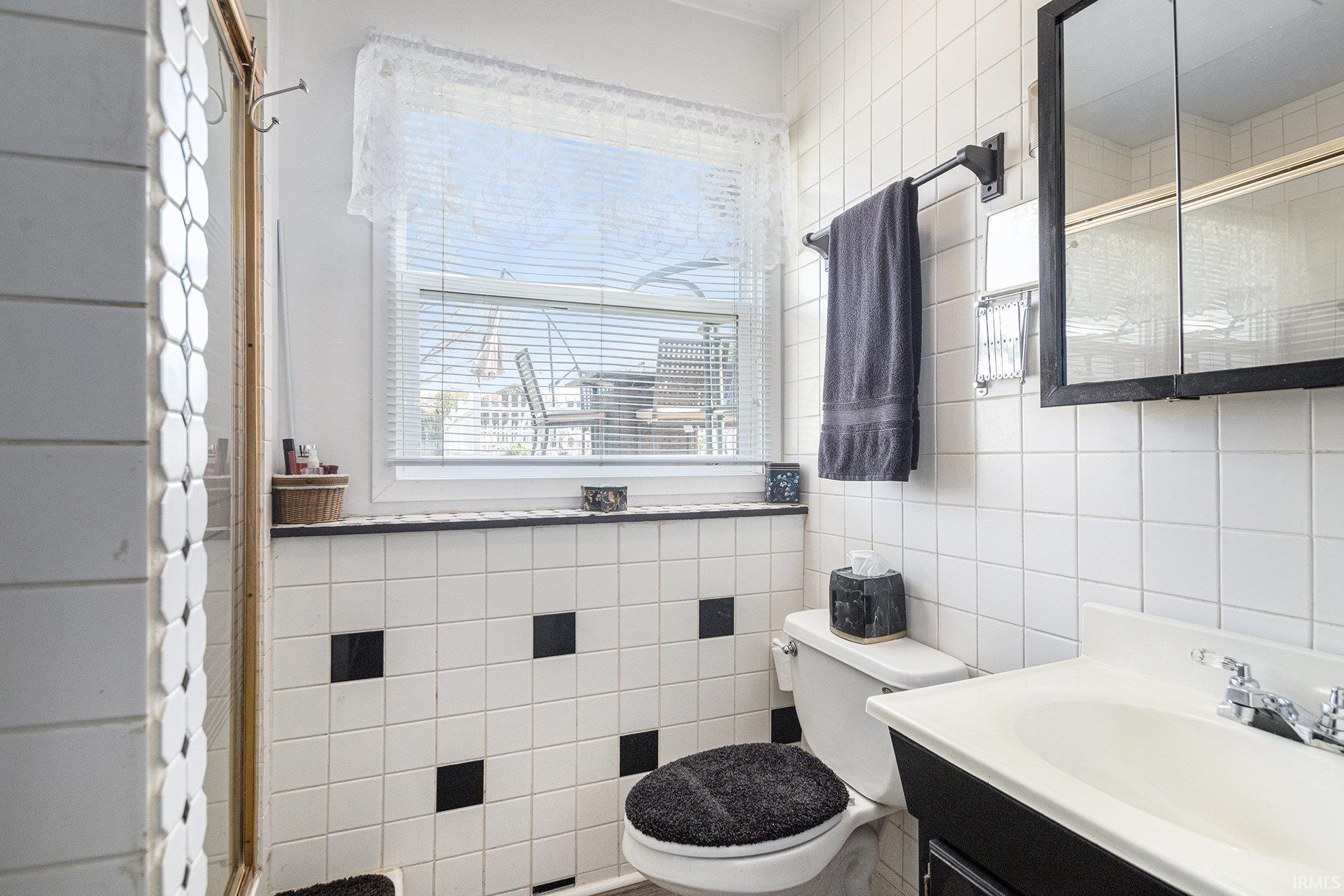 Photo 10 of 29486 Lehigh Drive