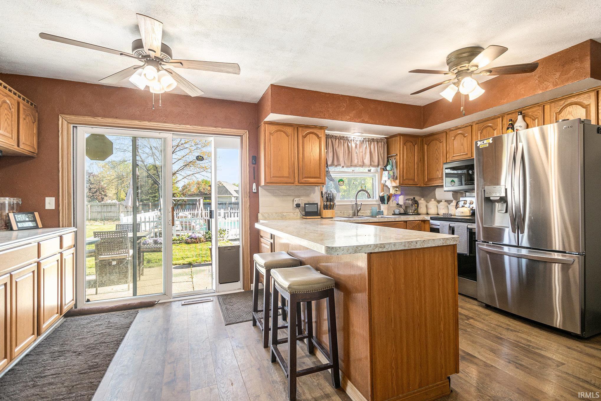 Photo 3 of 29486 Lehigh Drive