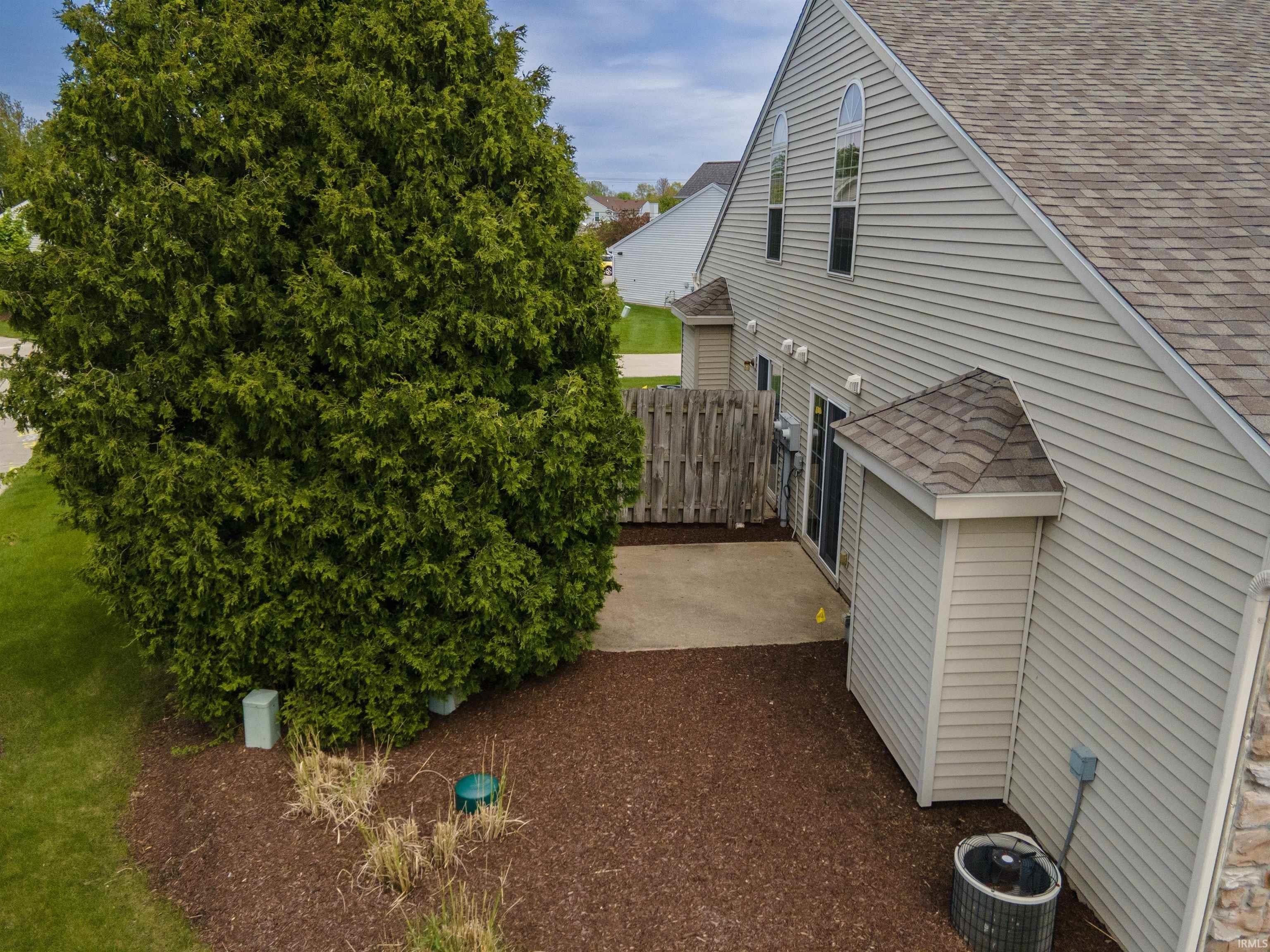 Photo 4 of 5426 Thornbriar Lane