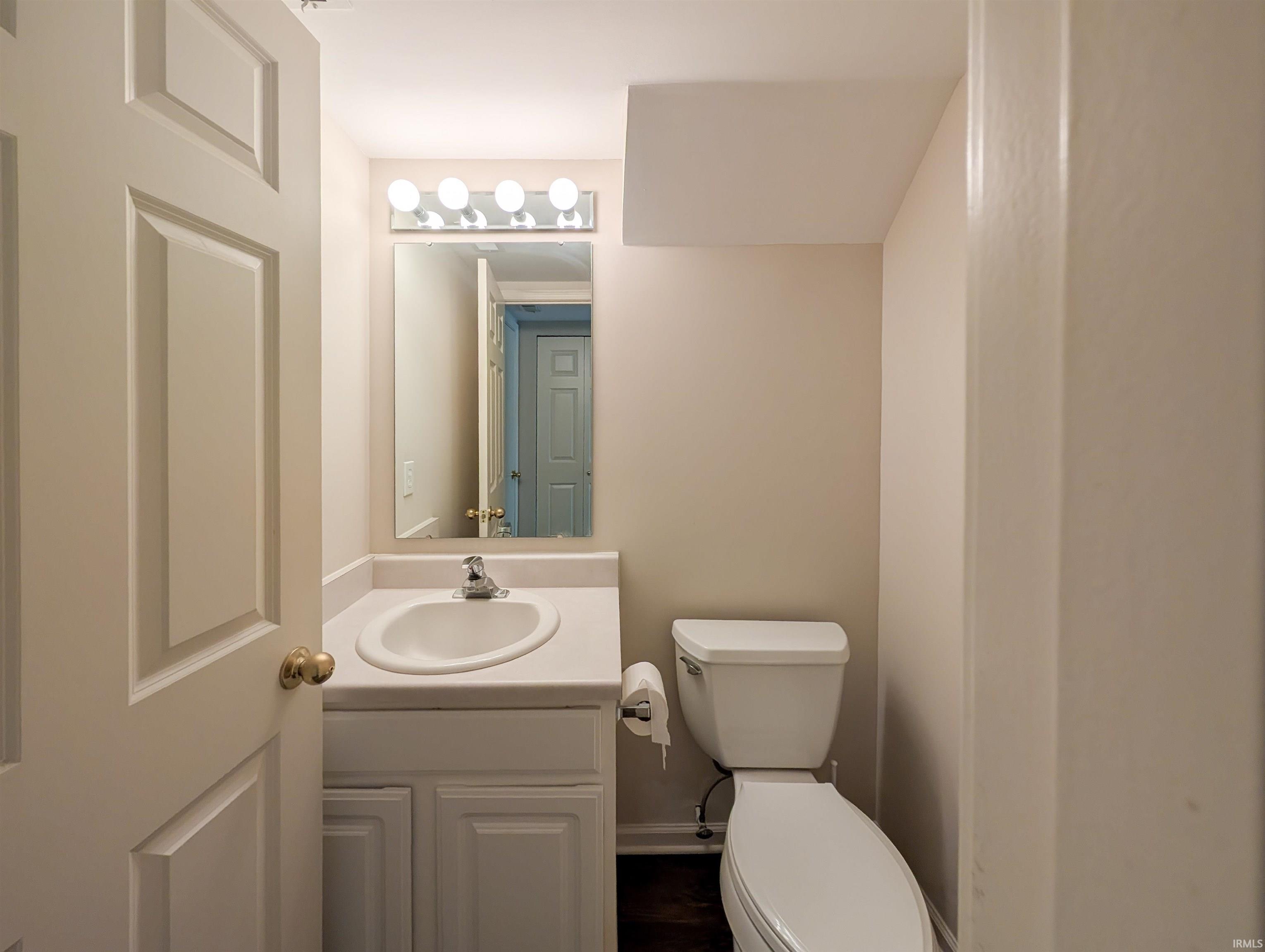 Photo 8 of 5426 Thornbriar Lane