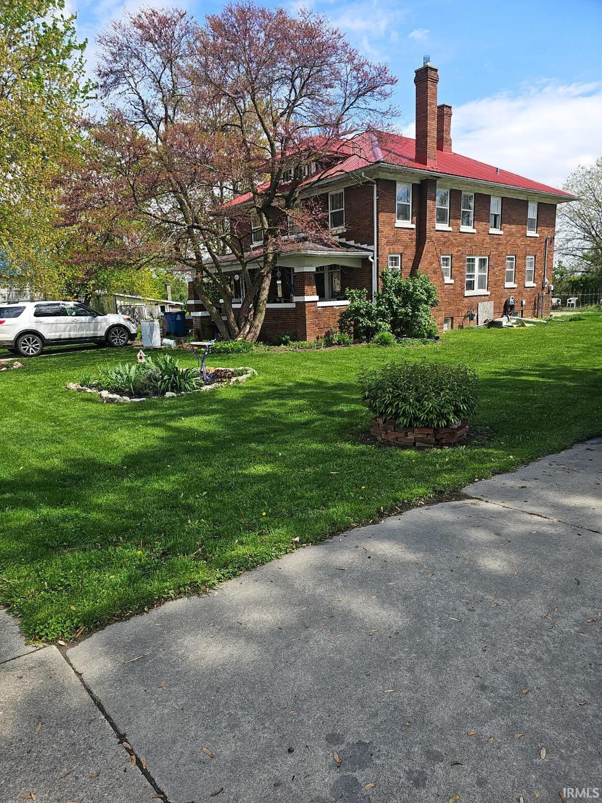 Photo 0 of 320 E Shackley Street