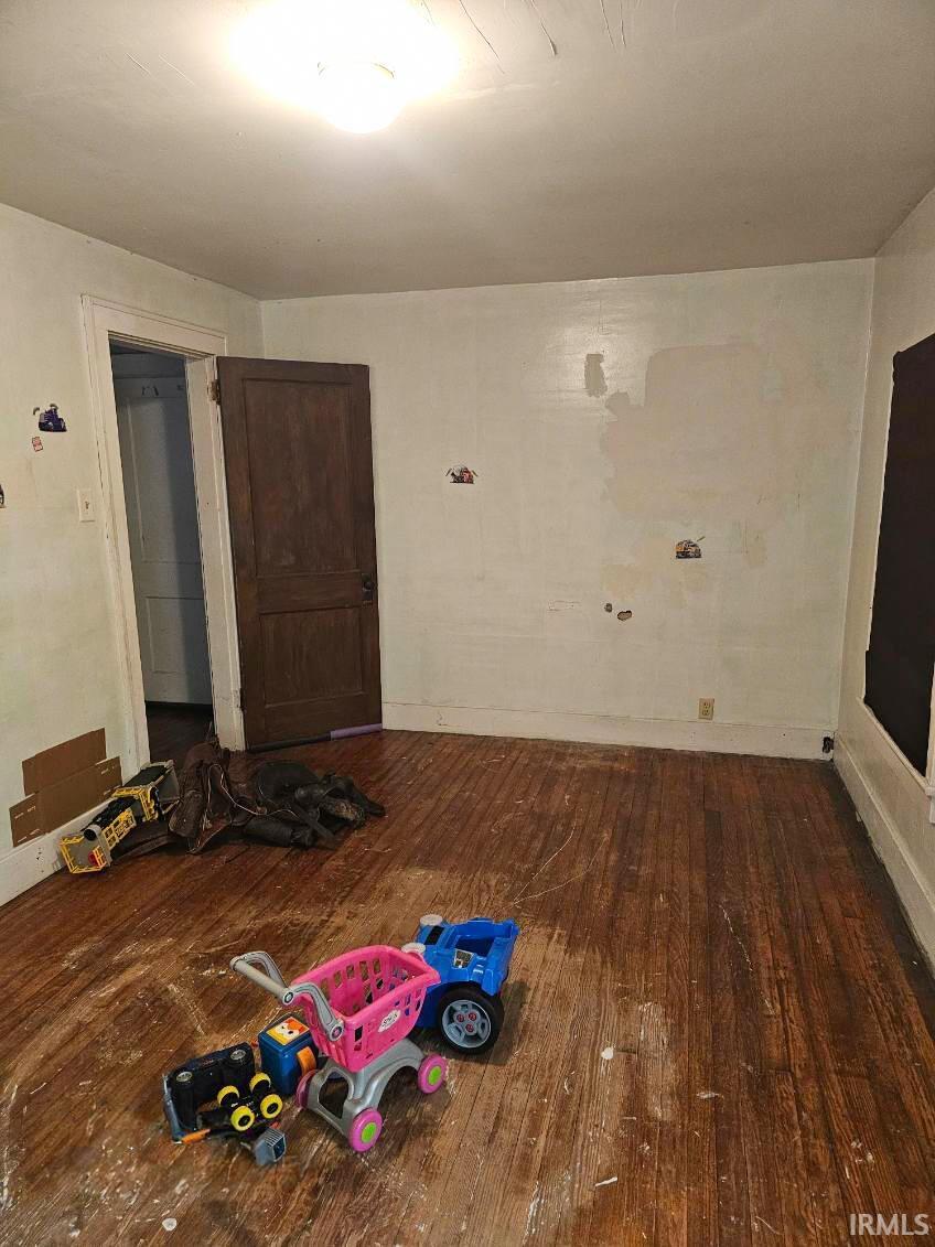 Photo 10 of 320 E Shackley Street