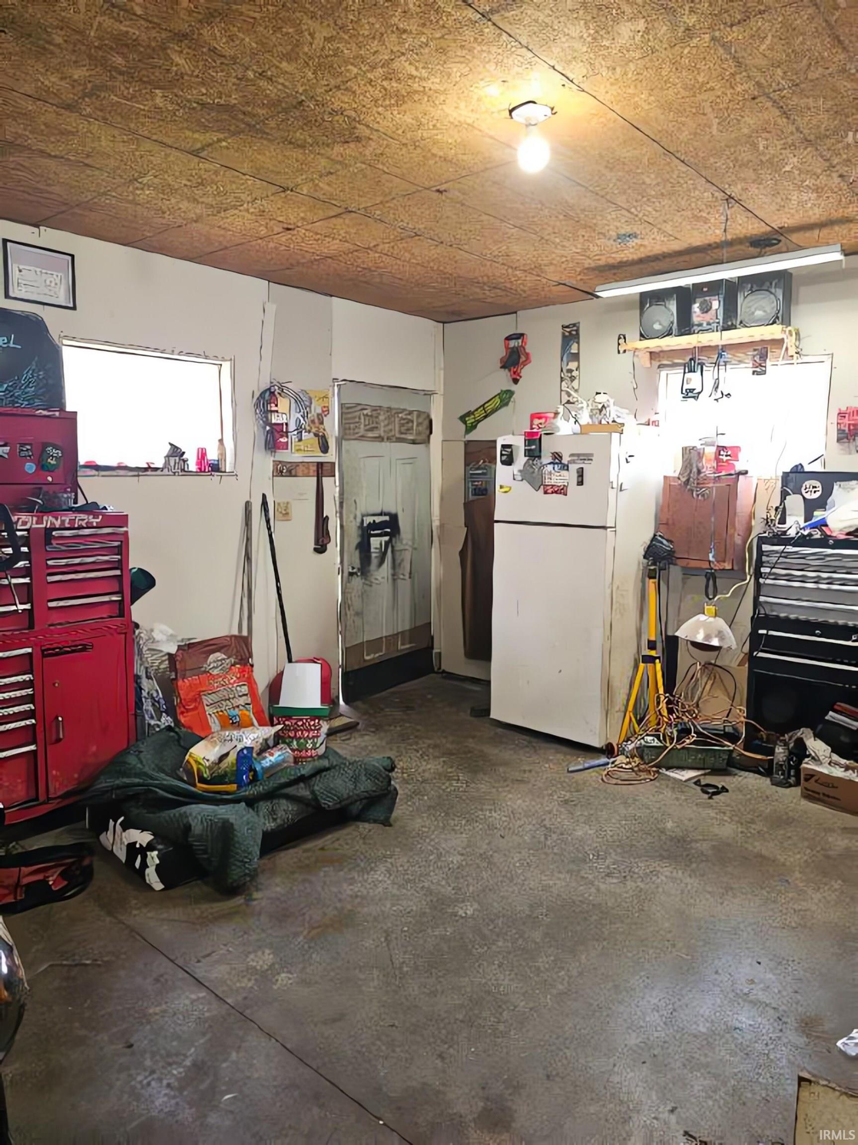 Photo 11 of 320 E Shackley Street