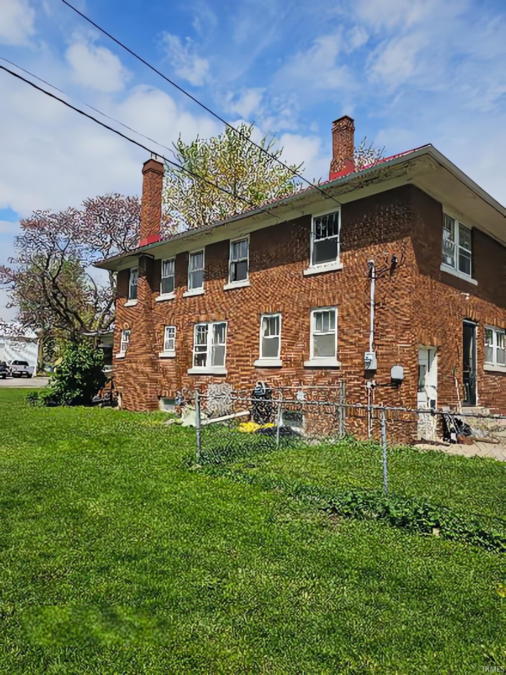 Photo 2 of 320 E Shackley Street