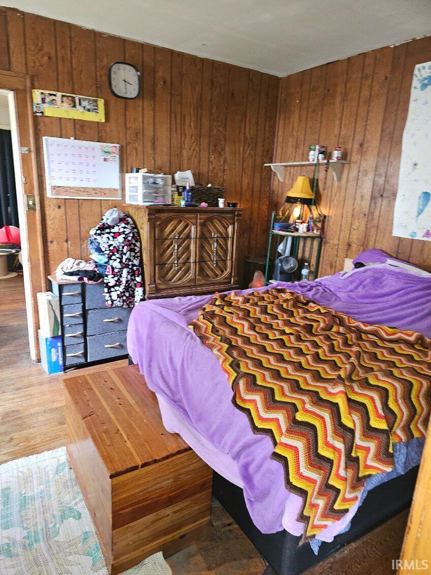Photo 5 of 320 E Shackley Street