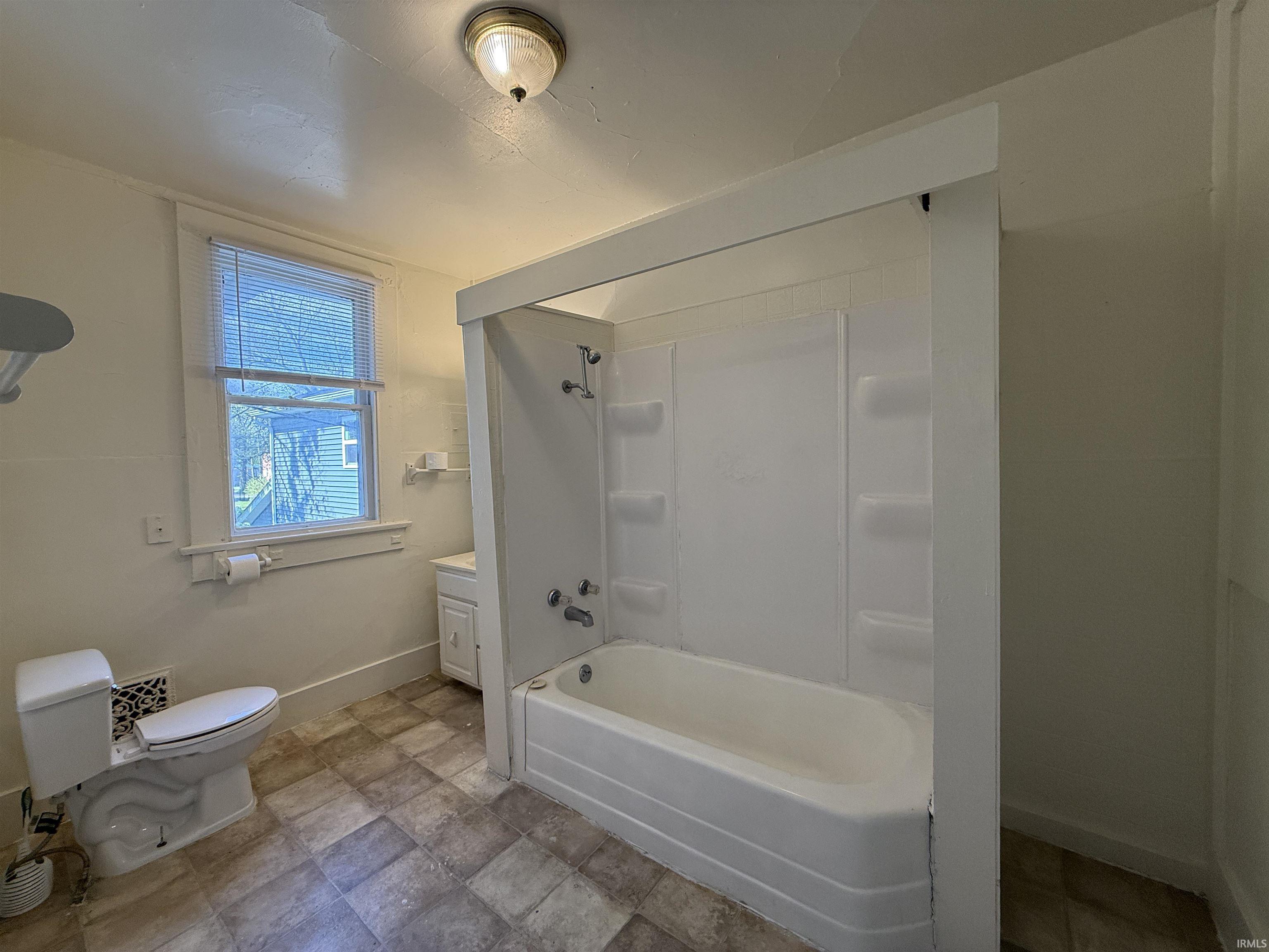 Photo 13 of 240 E Butler Street