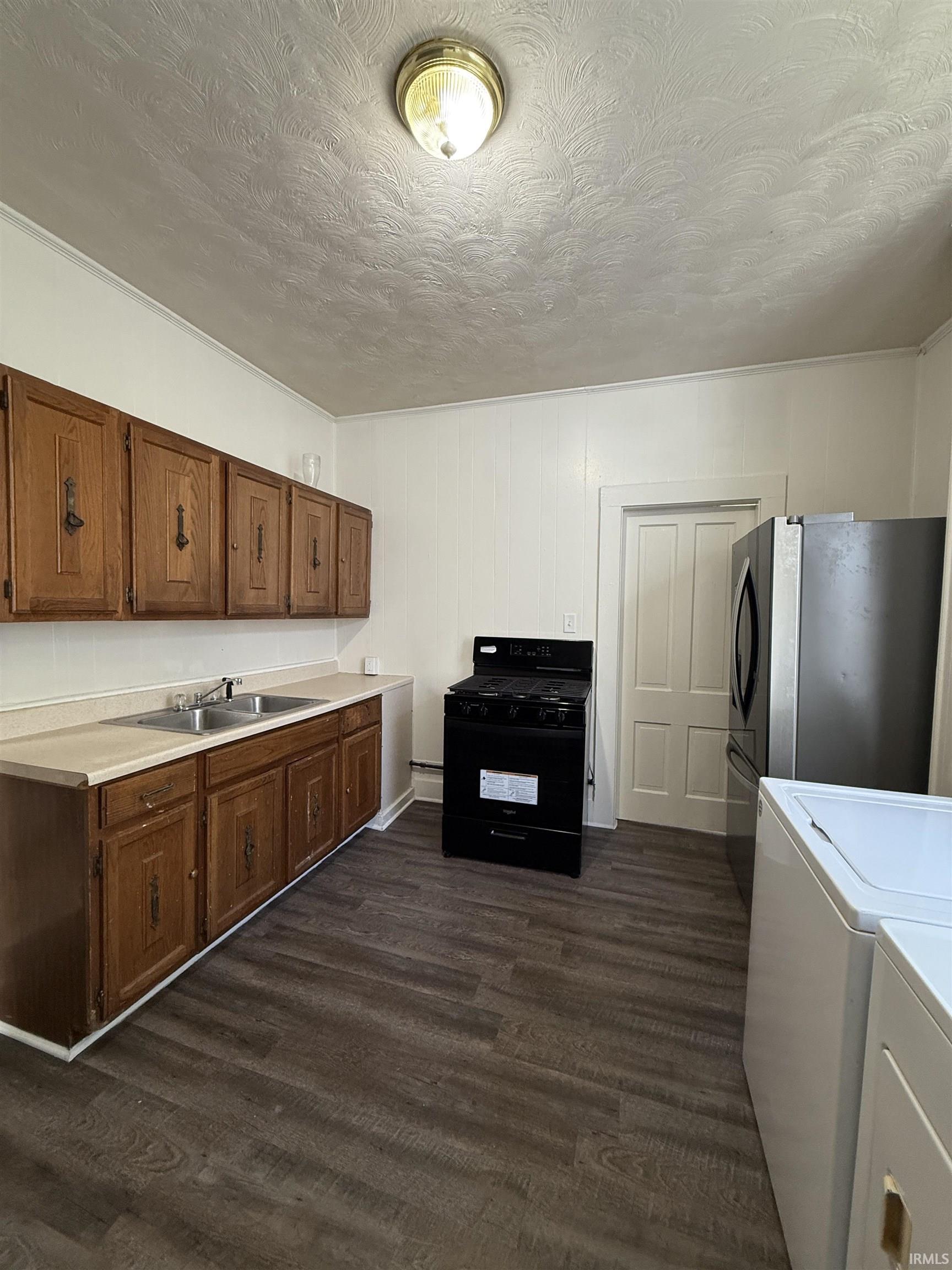 Photo 2 of 240 E Butler Street