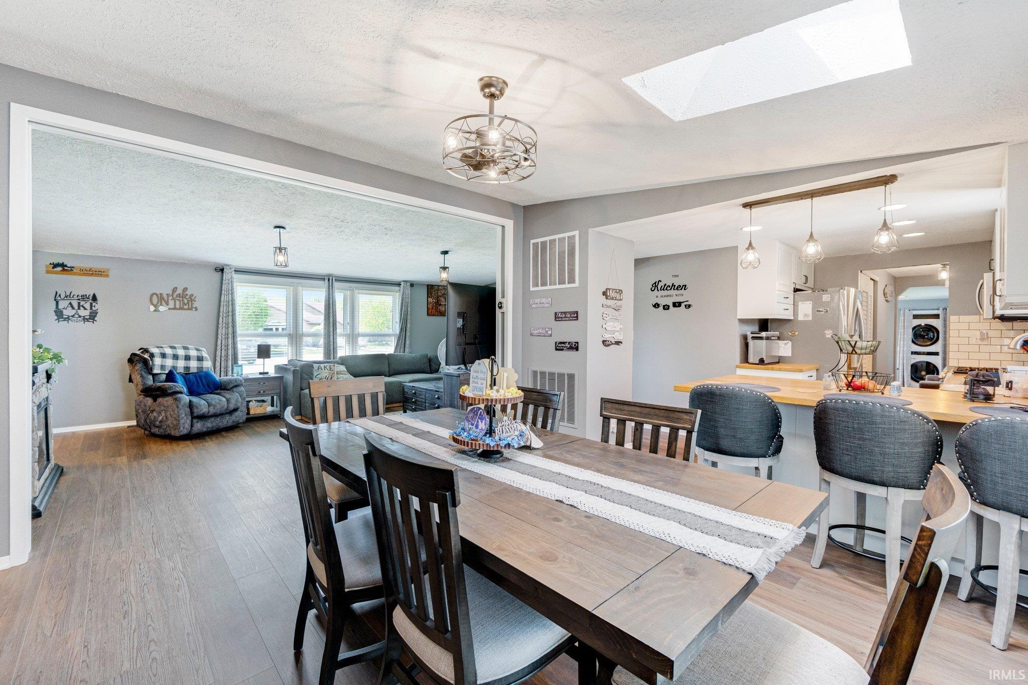 Photo 11 of 720 S Shore Court
