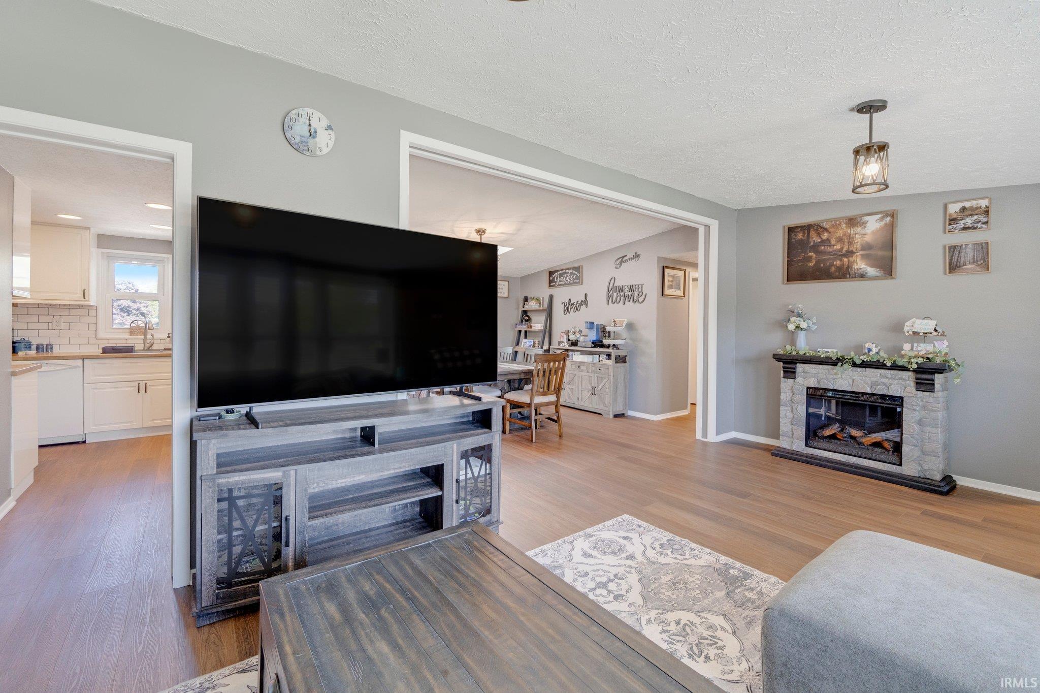 Photo 5 of 720 S Shore Court