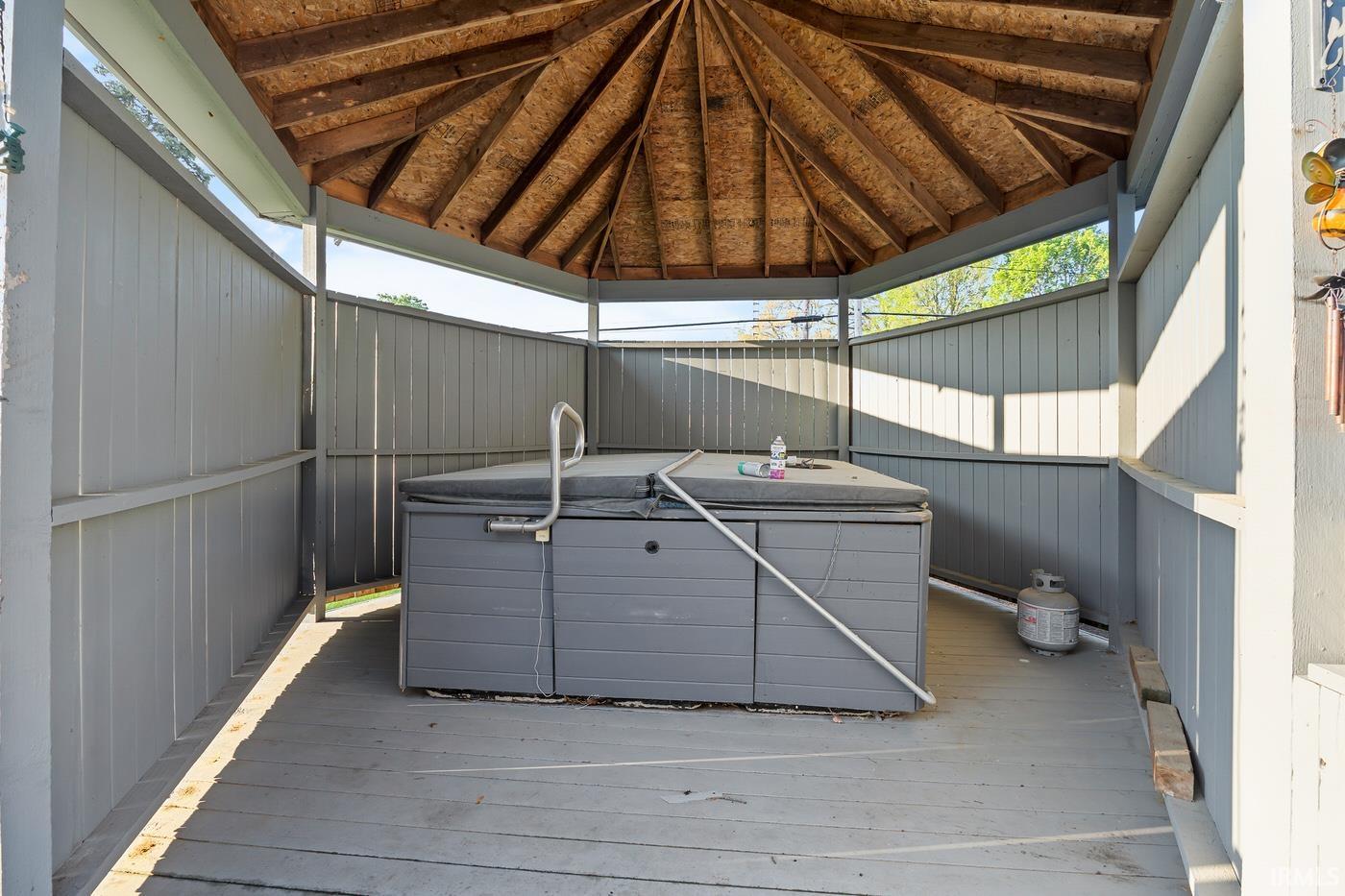 Homes for sale in Oxford, IN | 107 N Sheets St, Oxford, IN 47971 | MLS# 202517102