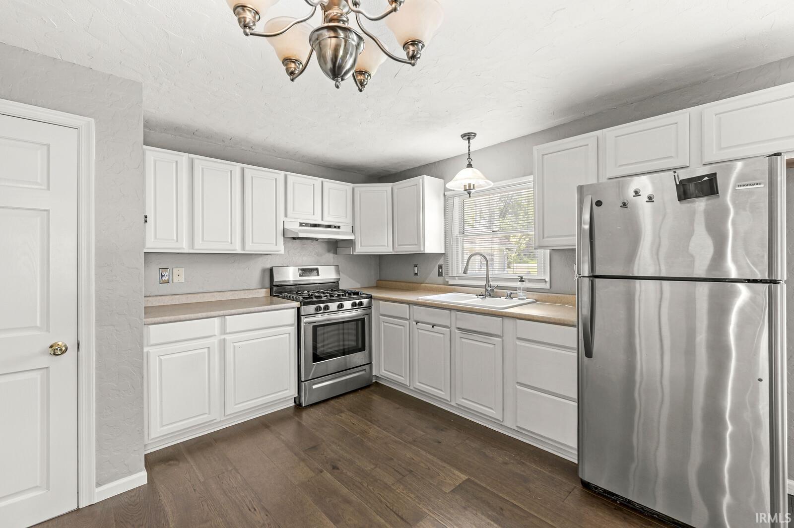Photo 10 of 7605 W Forest Avenue