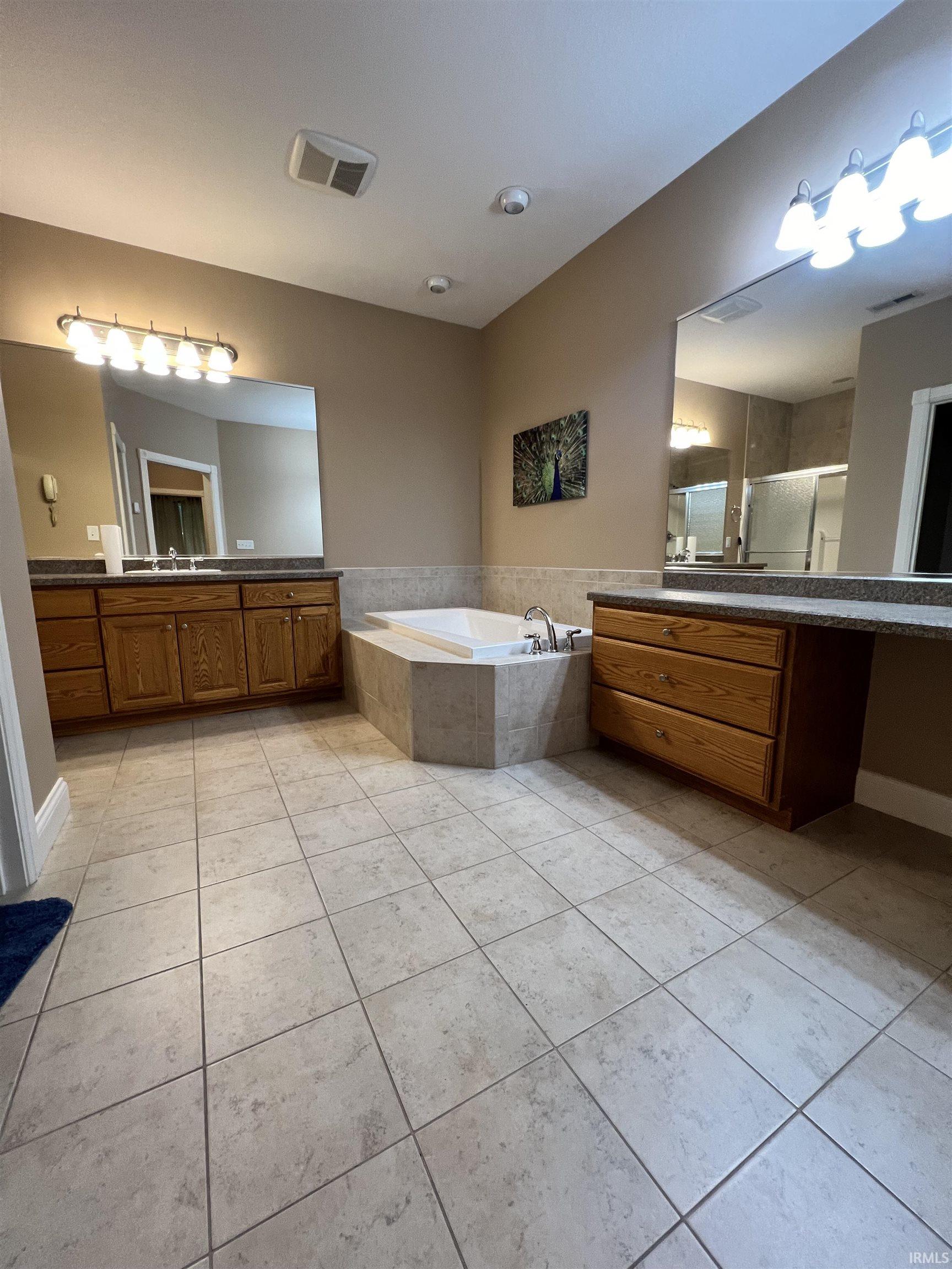 Homes for sale in Vincennes, IN | 1155 N Fox Ridge Links Dr, Vincennes, IN 47591 | MLS# 202517249