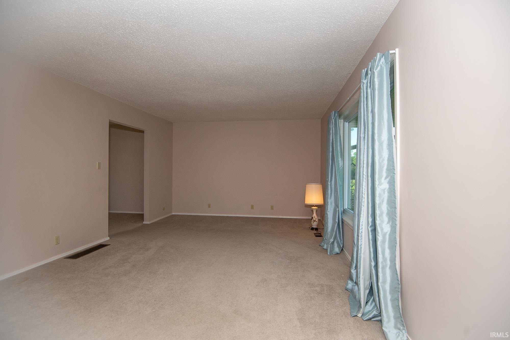 Homes for sale in Vincennes, IN | 218 S 22Nd St, Vincennes, IN 47591 | MLS# 202517258