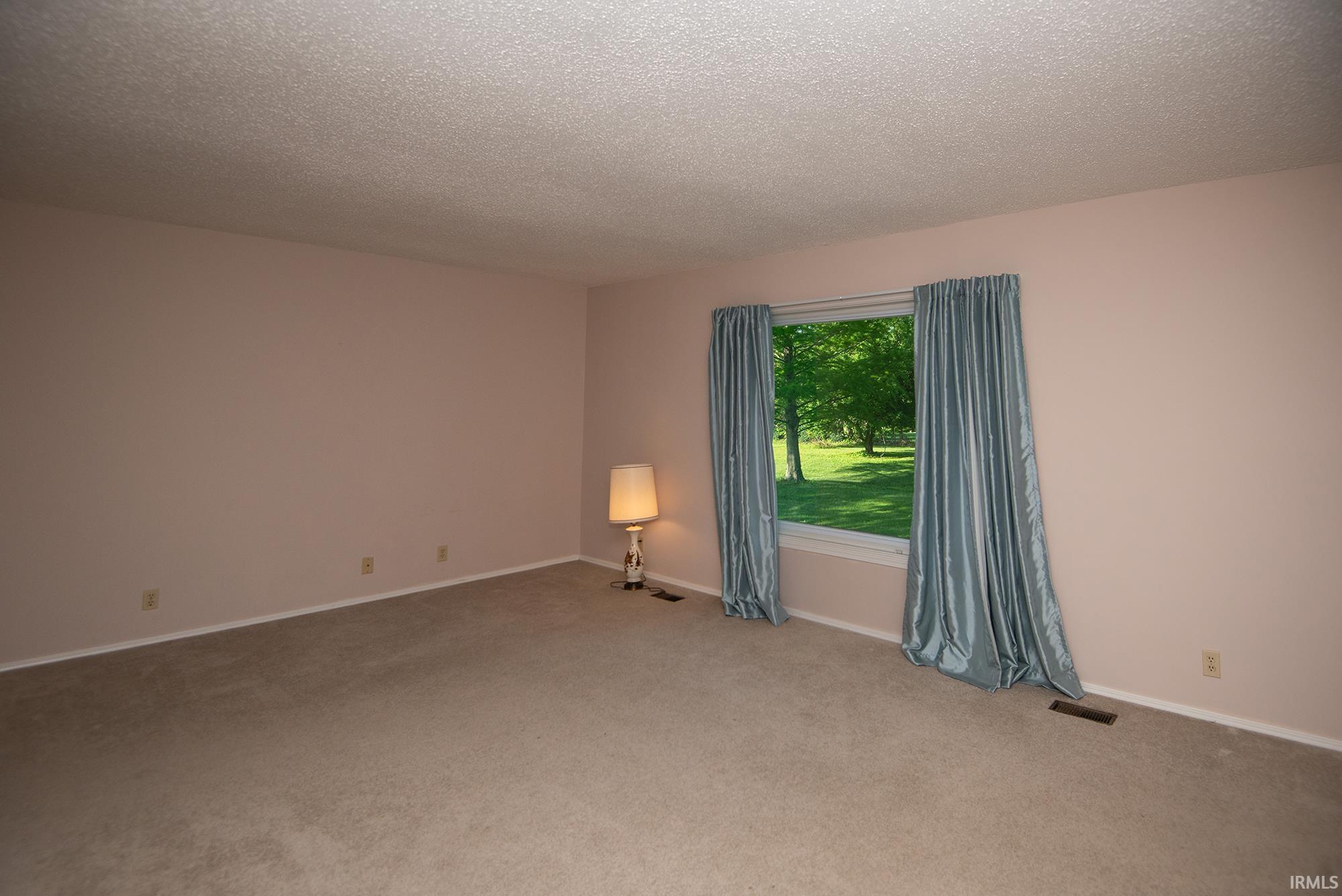 Homes for sale in Vincennes, IN | 218 S 22Nd St, Vincennes, IN 47591 | MLS# 202517258