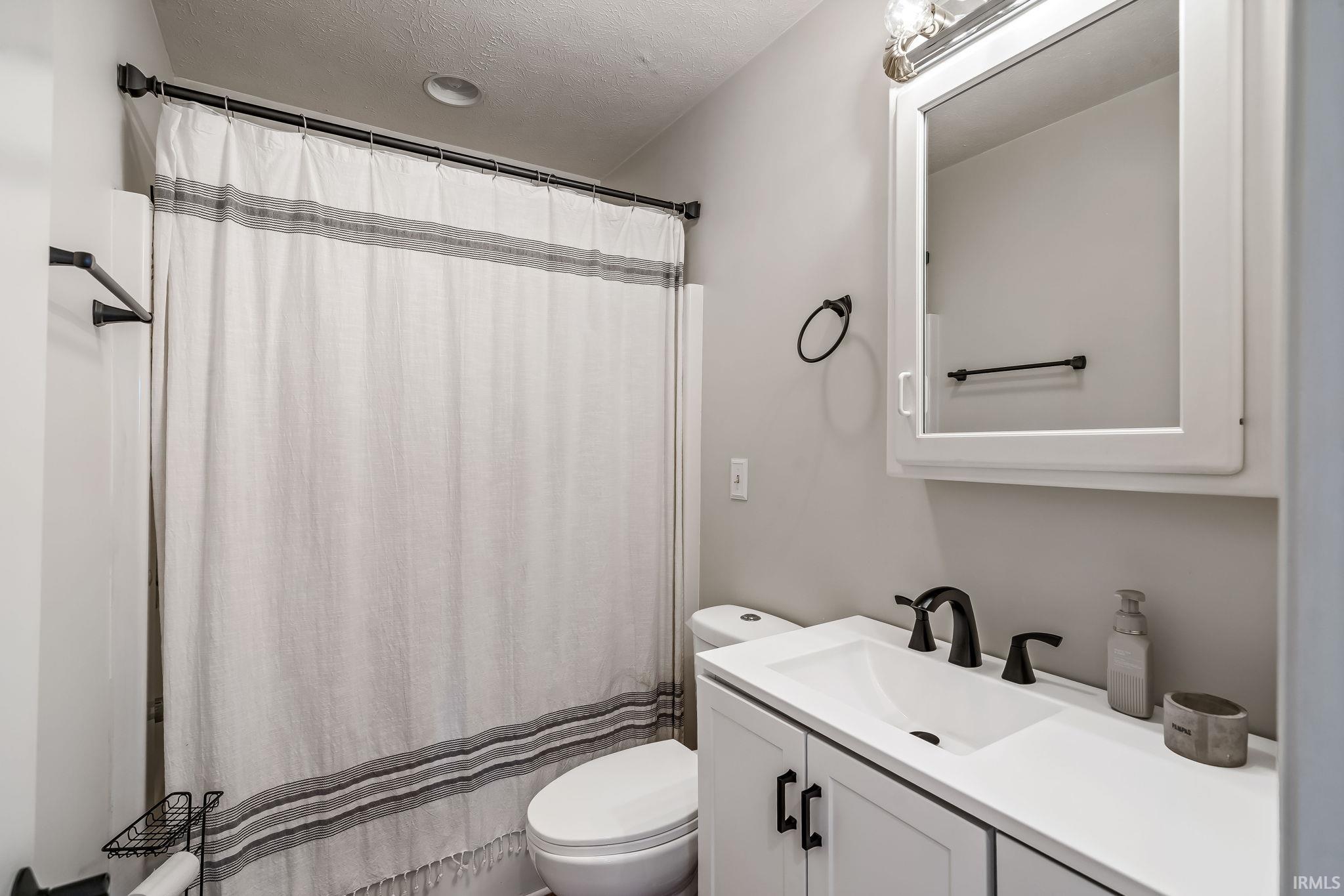 111 E Birchwood Court