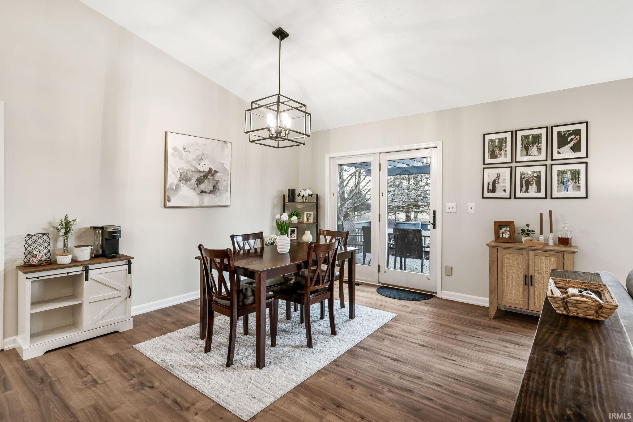 111 E Birchwood Court