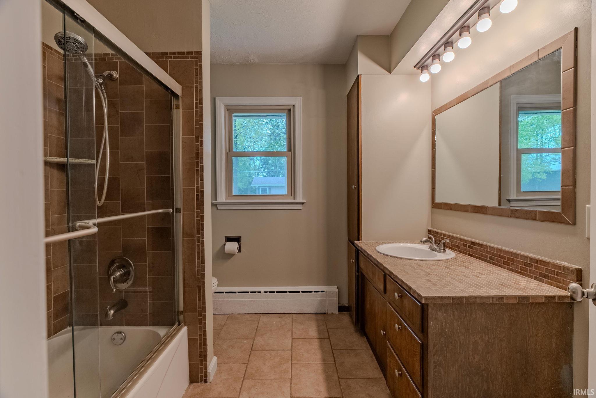 Photo 13 of 546 W Harrison