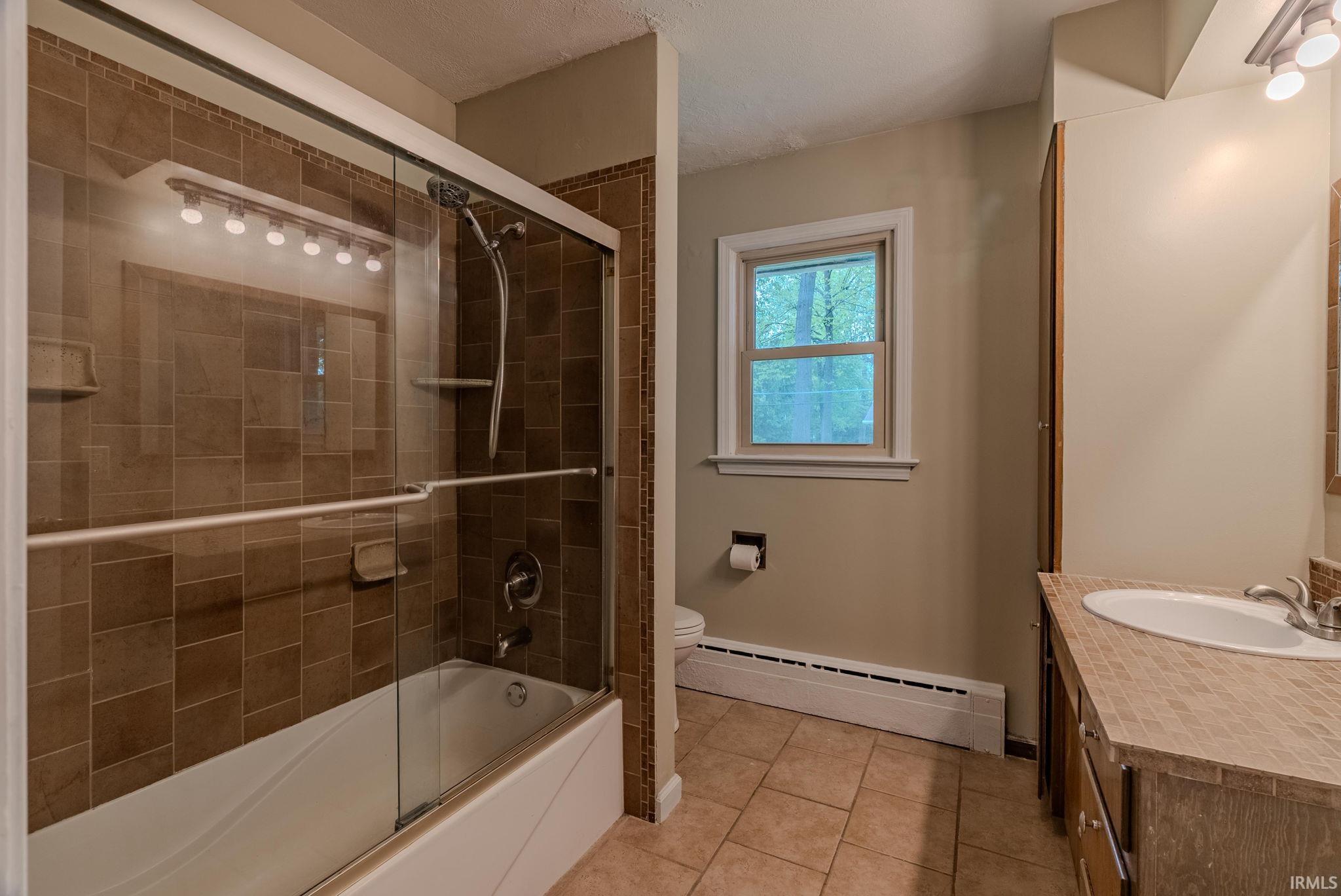 Photo 14 of 546 W Harrison