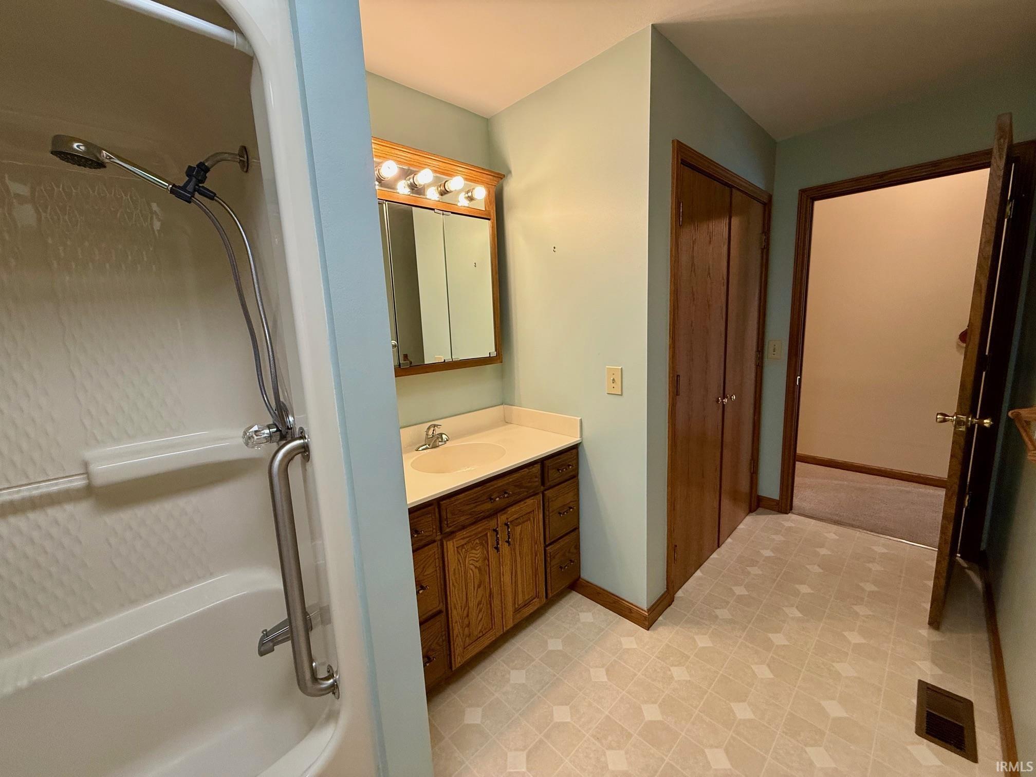Photo 16 of 455 N 060 W
