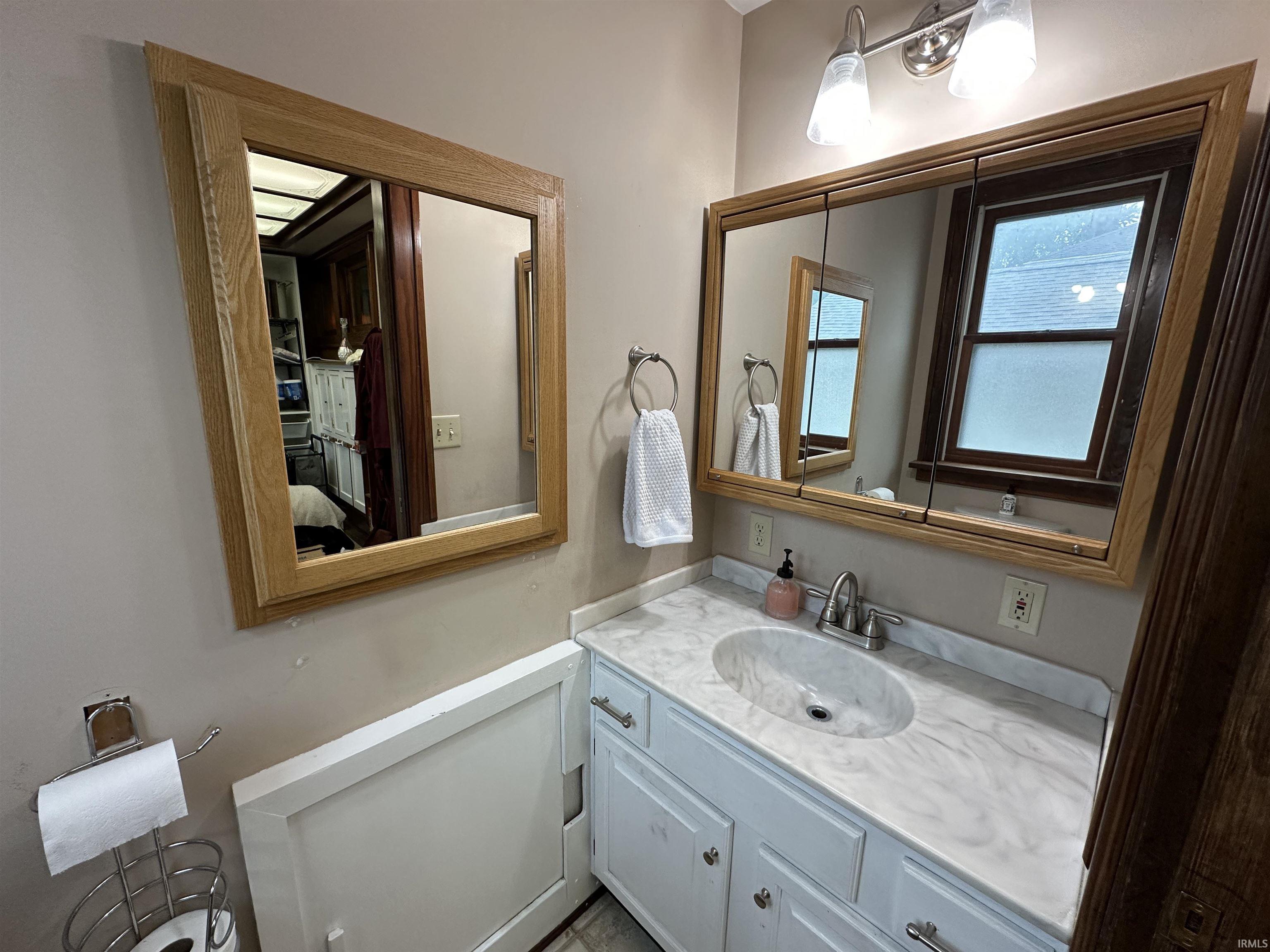 Photo 14 of 1655 Hinton Drive