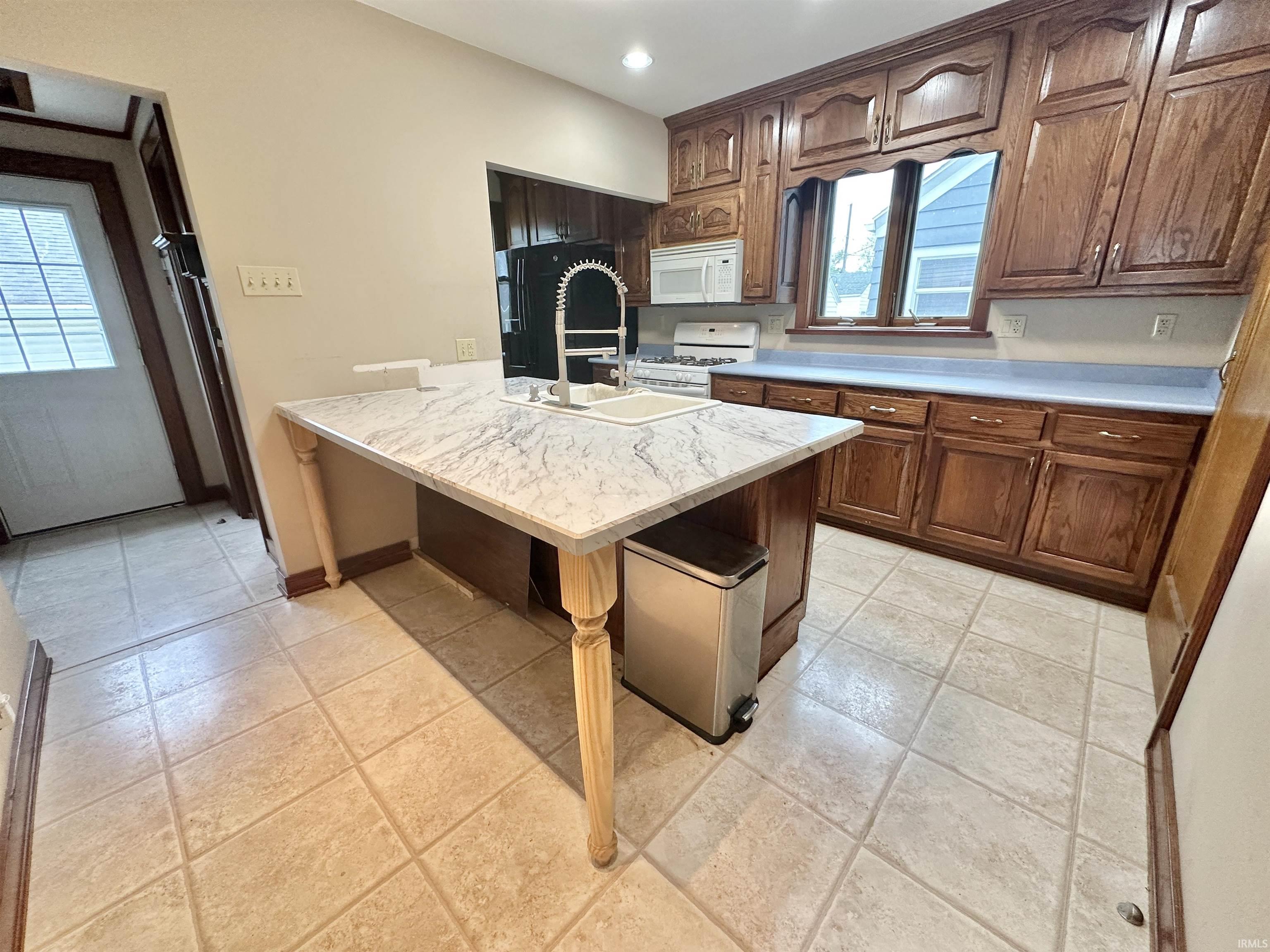 Photo 9 of 1655 Hinton Drive