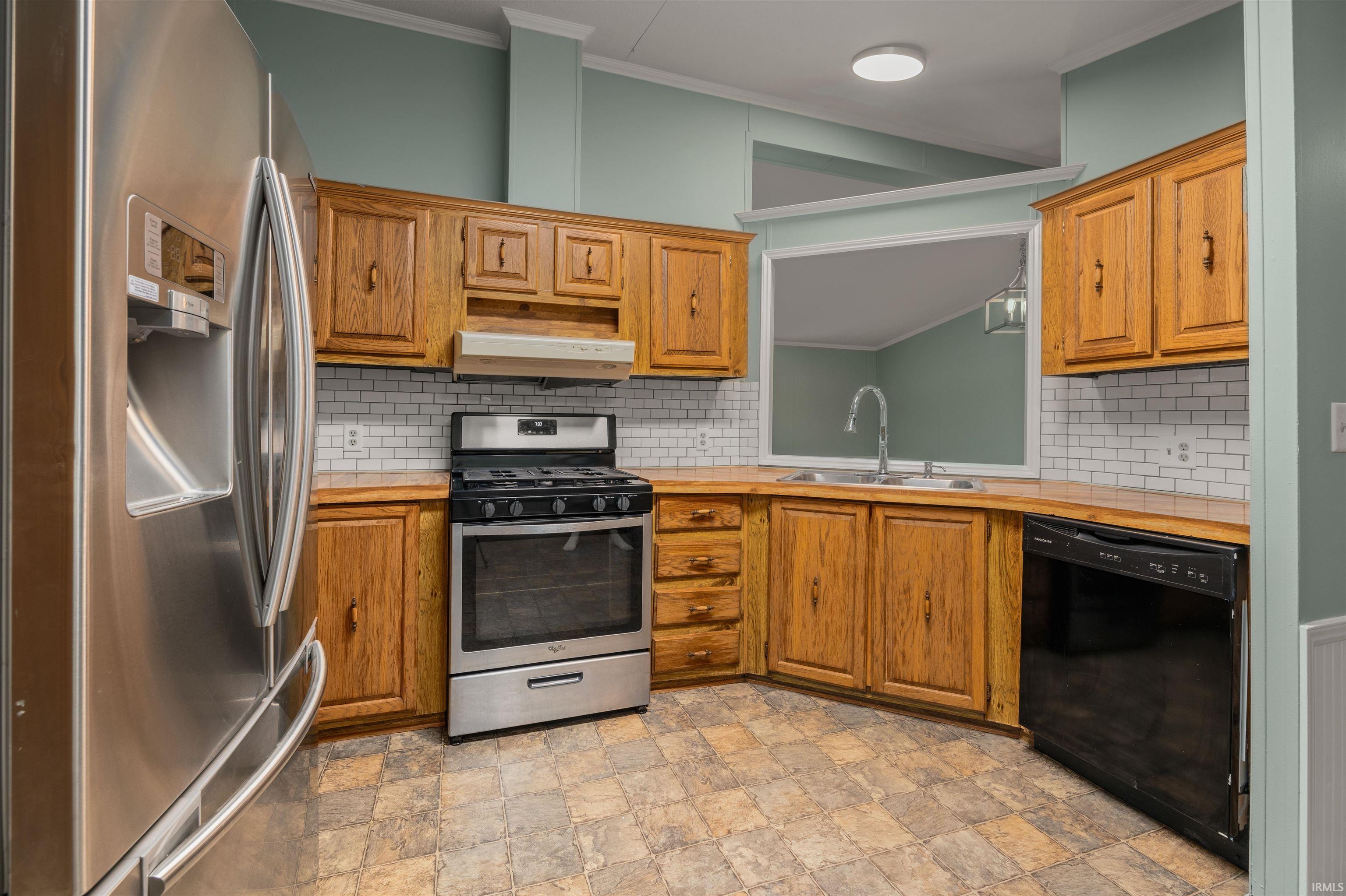 Photo 11 of 3931 Fritcha Avenue