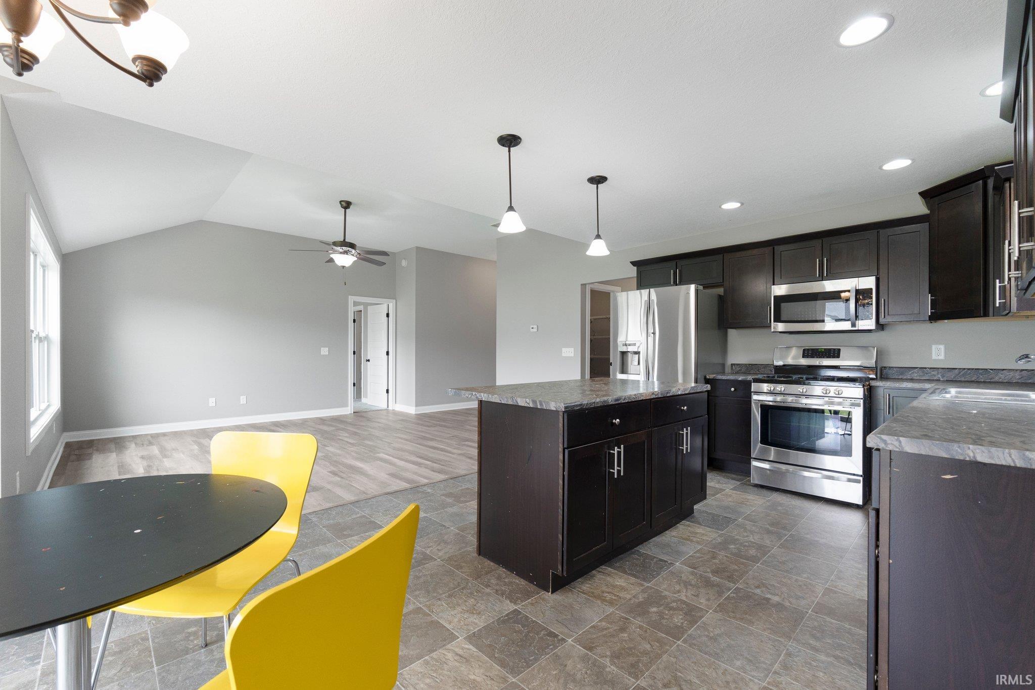 Photo 9 of 10253 Chesterhills Court