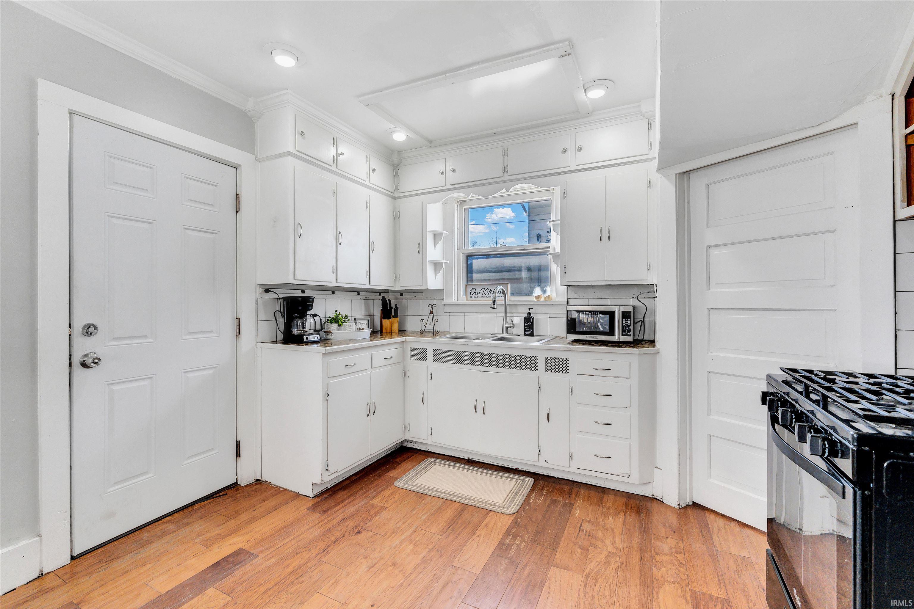 Photo 5 of 1820 Saint Marys Avenue