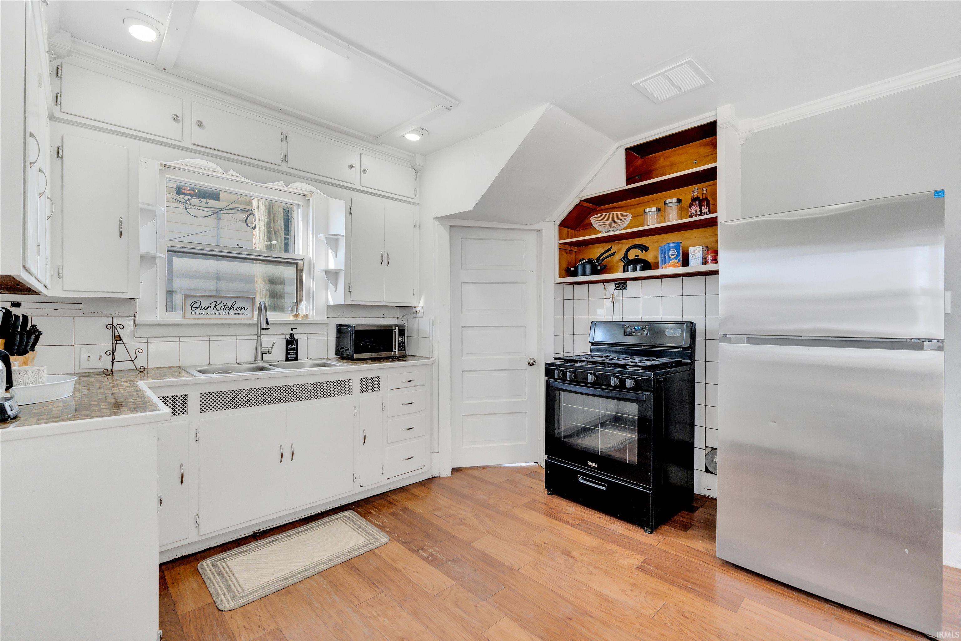 Photo 9 of 1820 Saint Marys Avenue