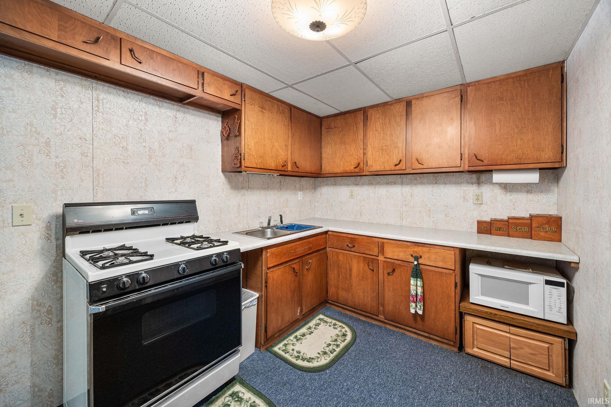 Appliances Included, All Set for your next gathering!