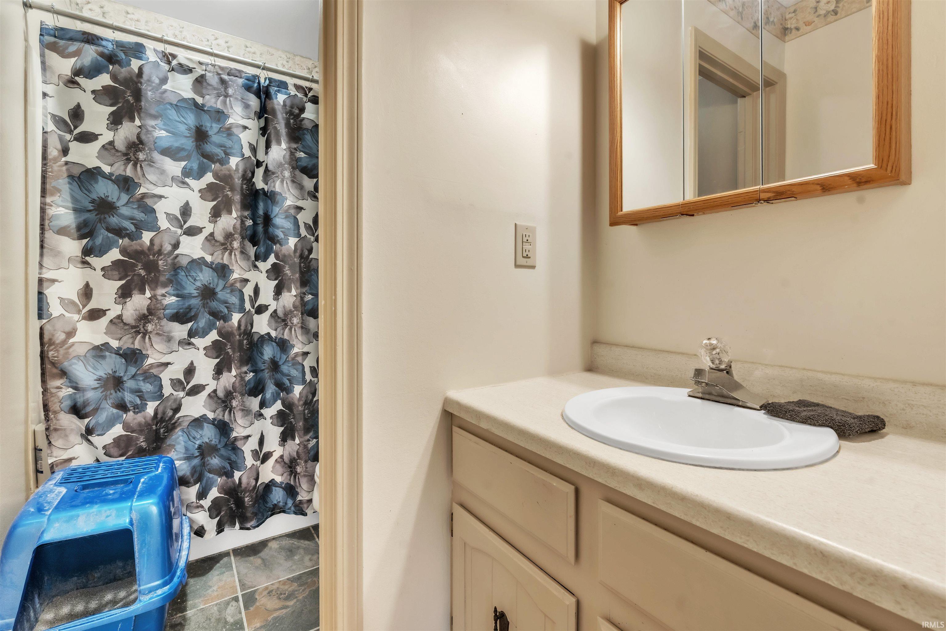 Photo 13 of 9126 Redfield Drive