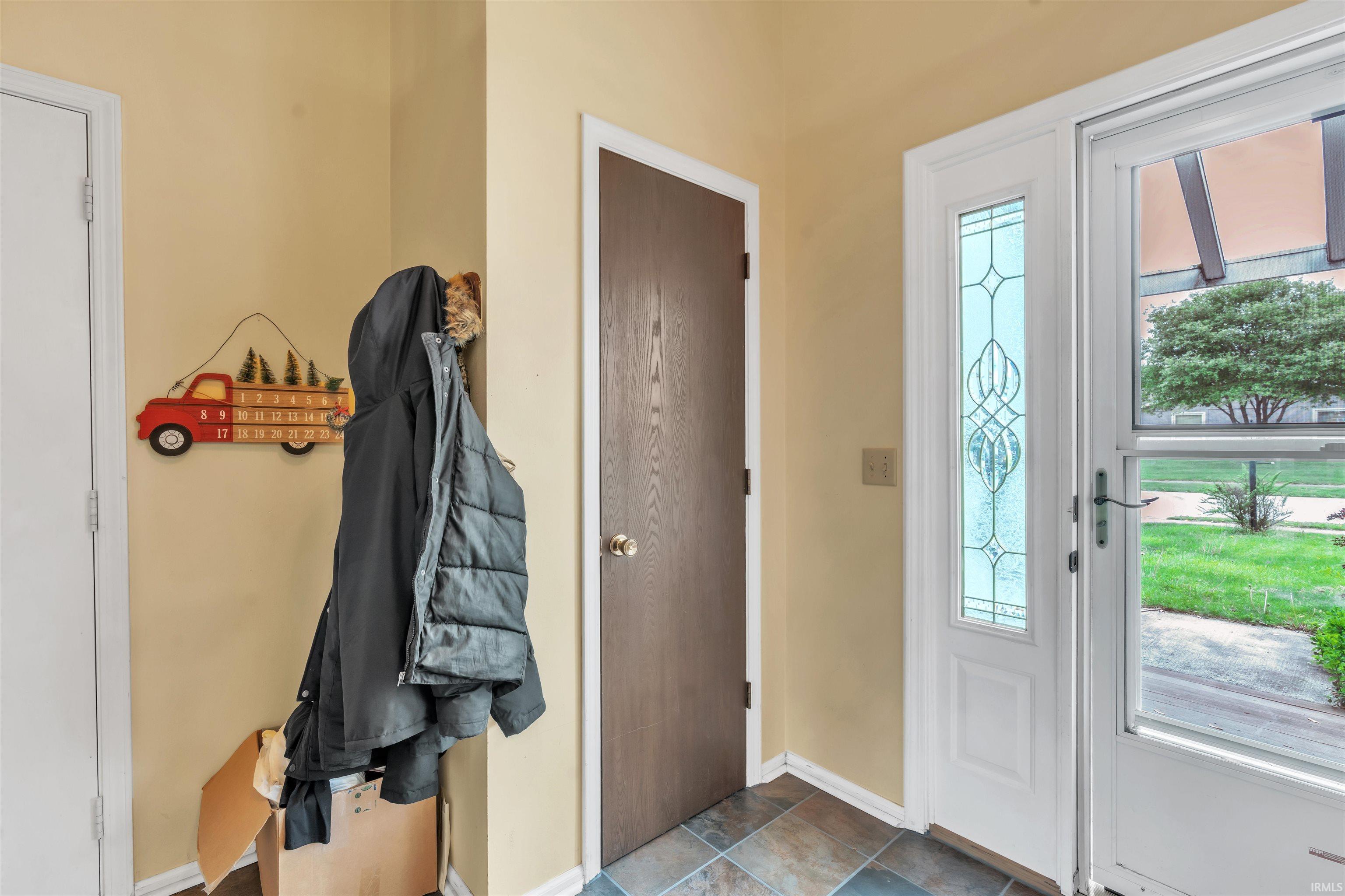 Photo 19 of 9126 Redfield Drive
