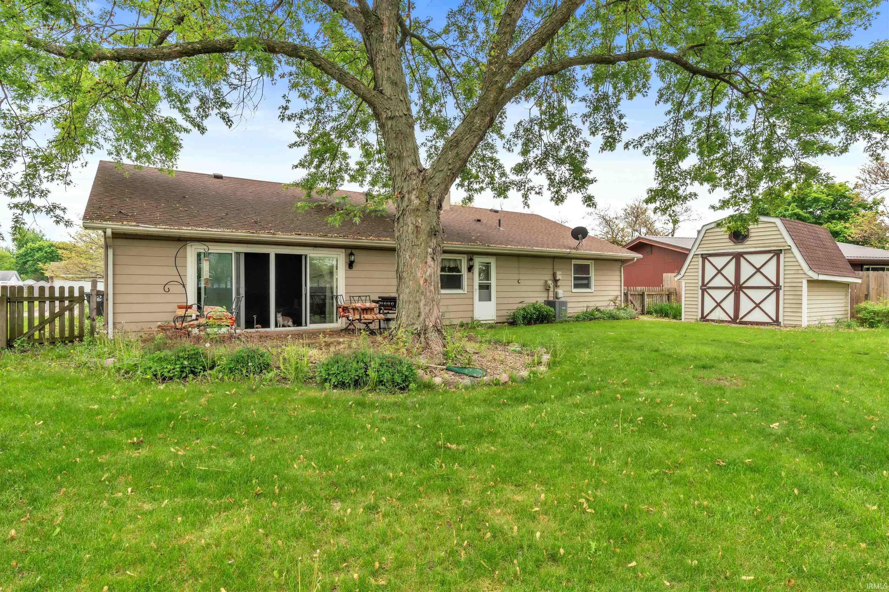 Photo 21 of 9126 Redfield Drive