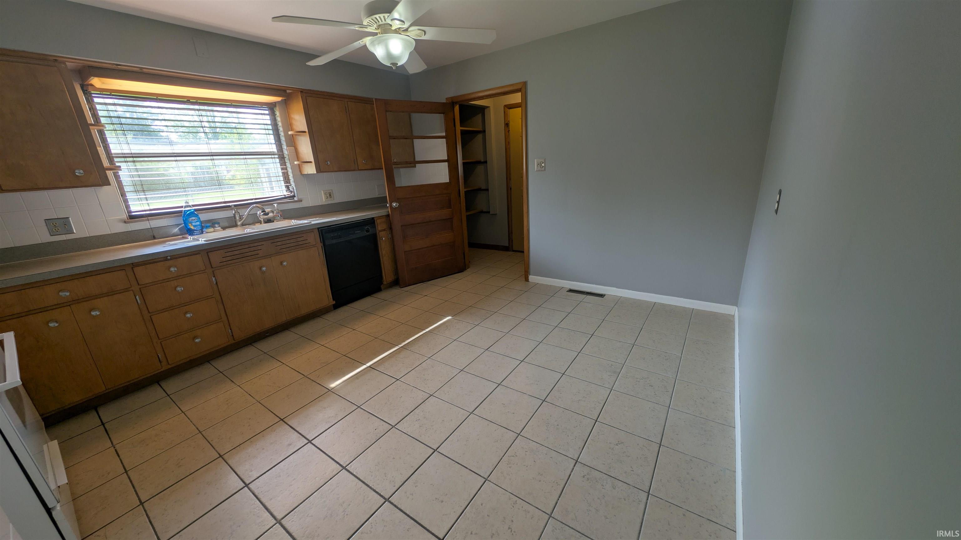 Photo 12 of 2026 Randall Road